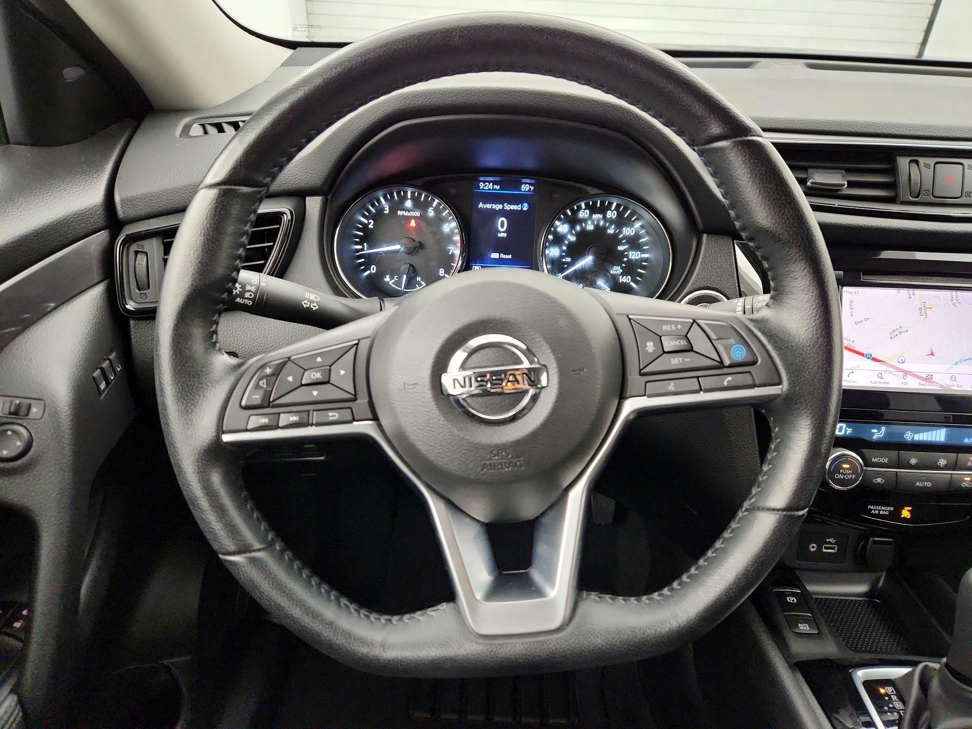 Thumbnail: 2020 Nissan Rogue - 10