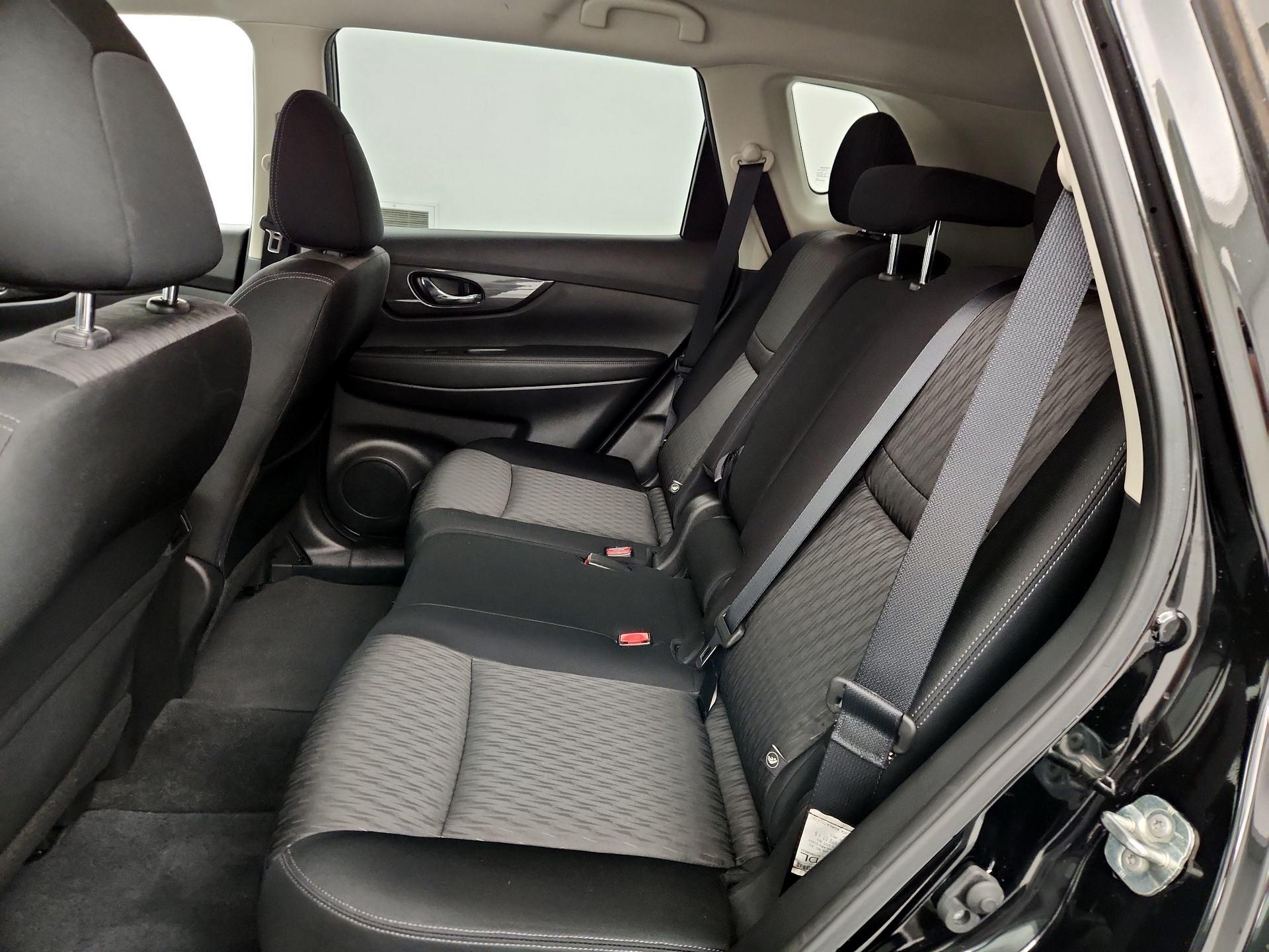 Thumbnail: 2020 Nissan Rogue - 20