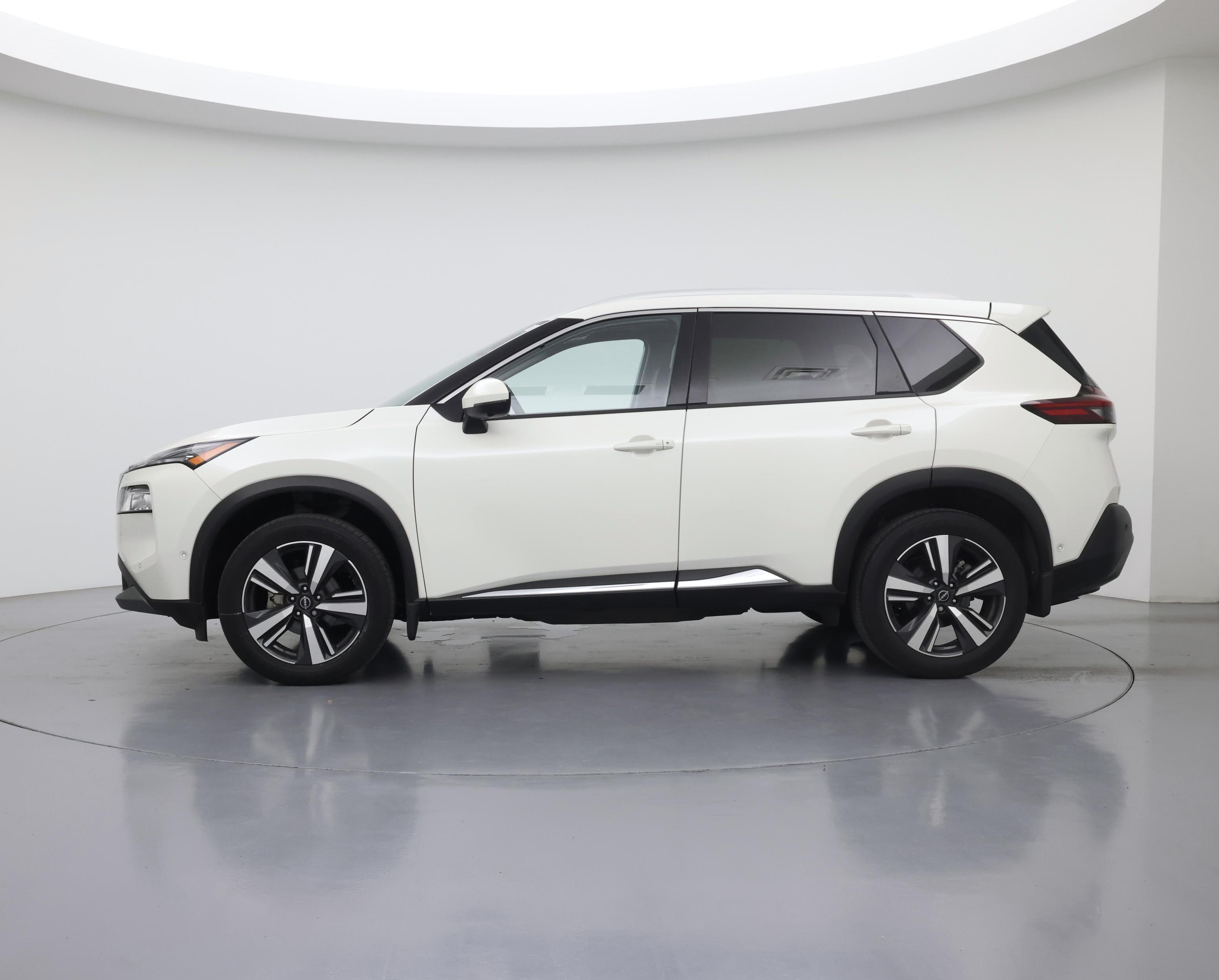 Thumbnail: 2023 Nissan Rogue - 3