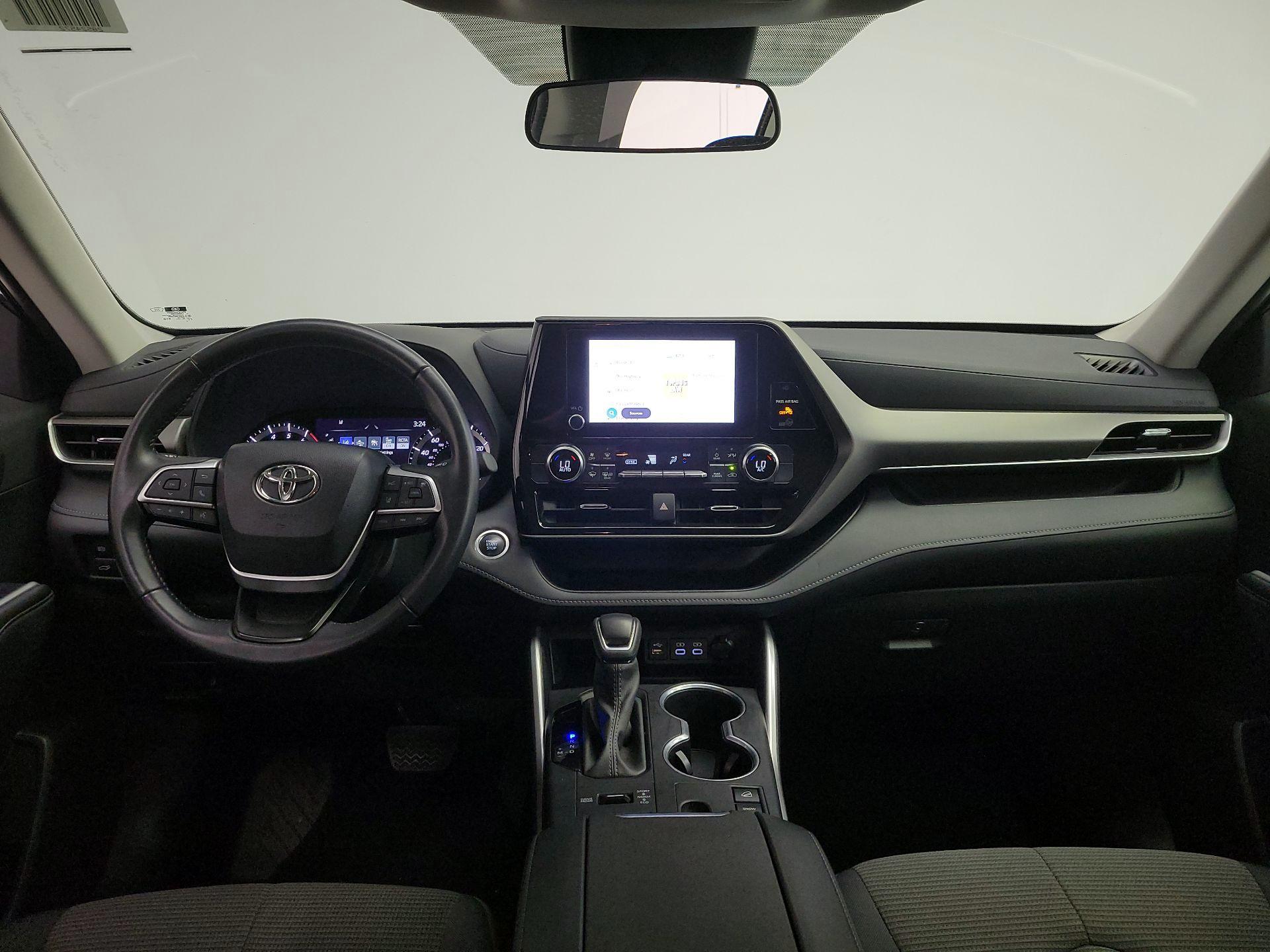 Thumbnail: 2024 Toyota Highlander - 9