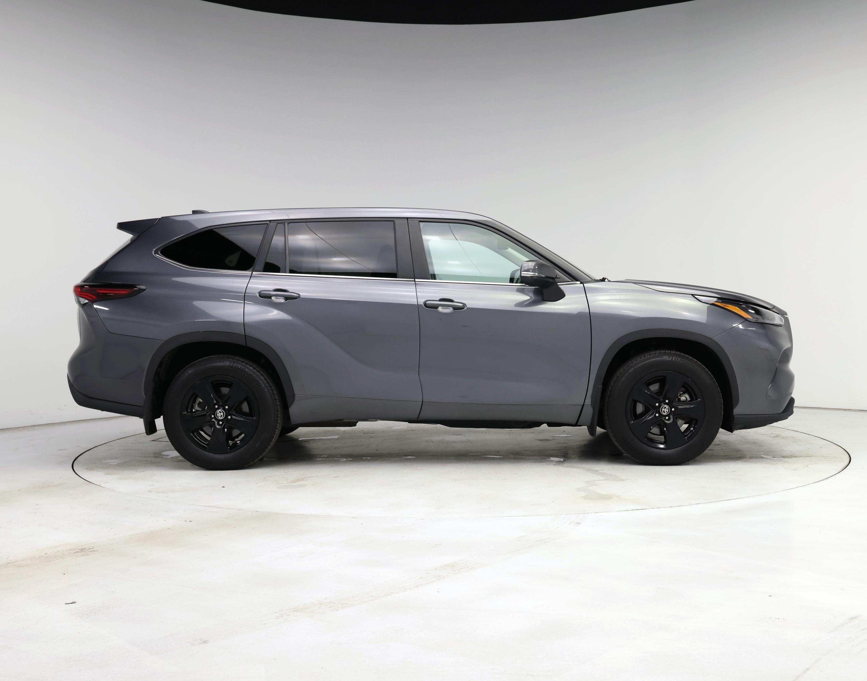 Thumbnail: 2024 Toyota Highlander - 7