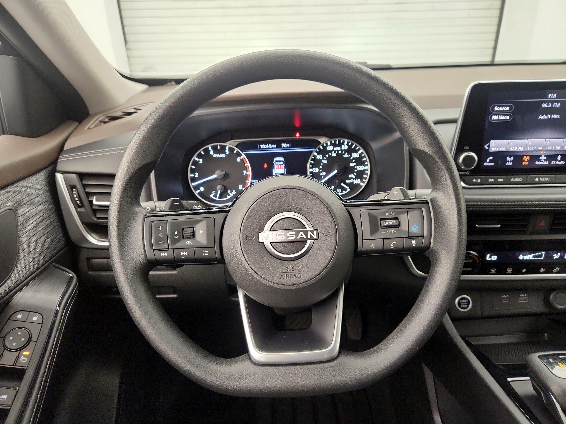 Thumbnail: 2023 Nissan Rogue - 10