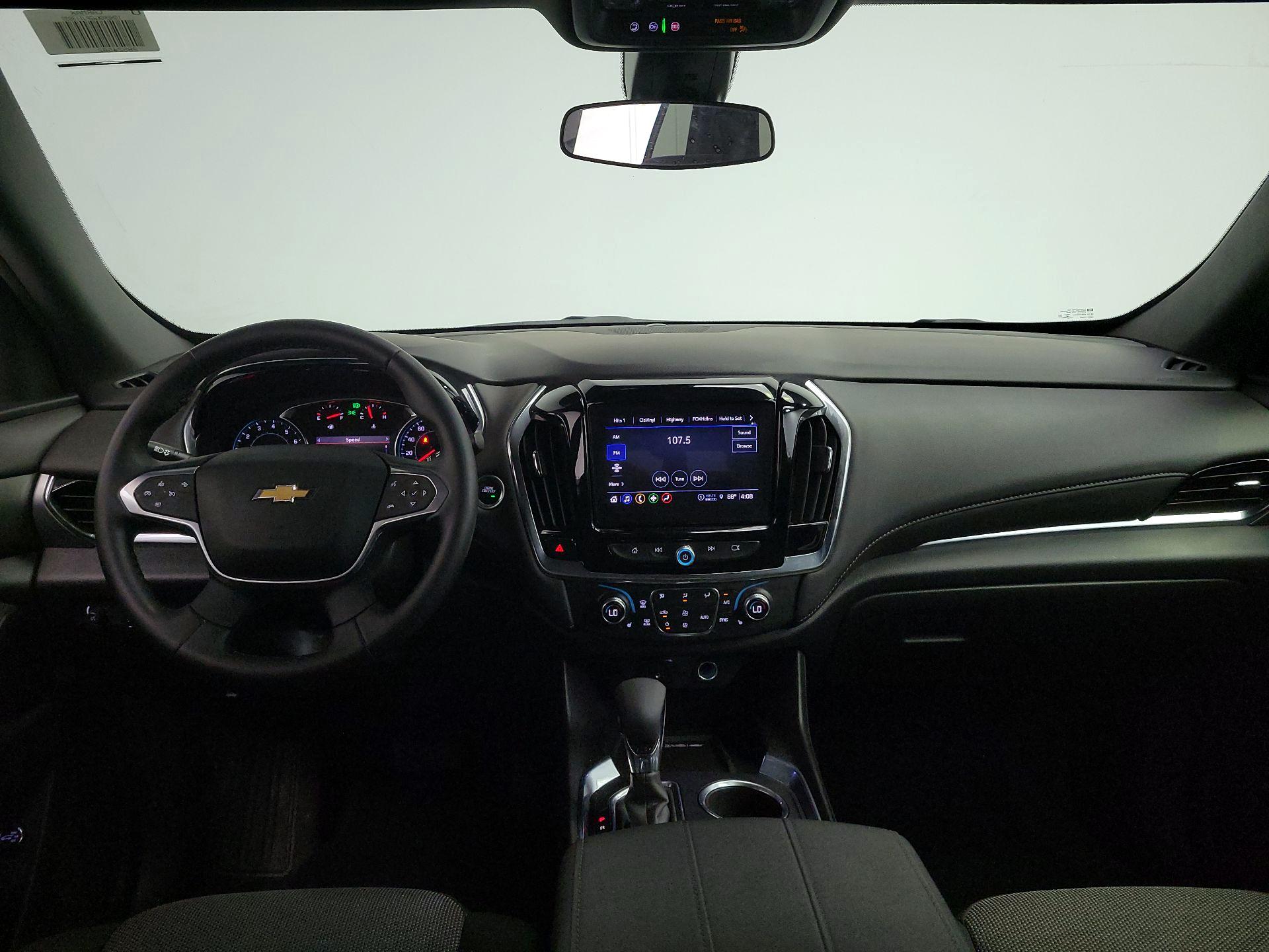 Thumbnail: 2023 Chevrolet Traverse - 9