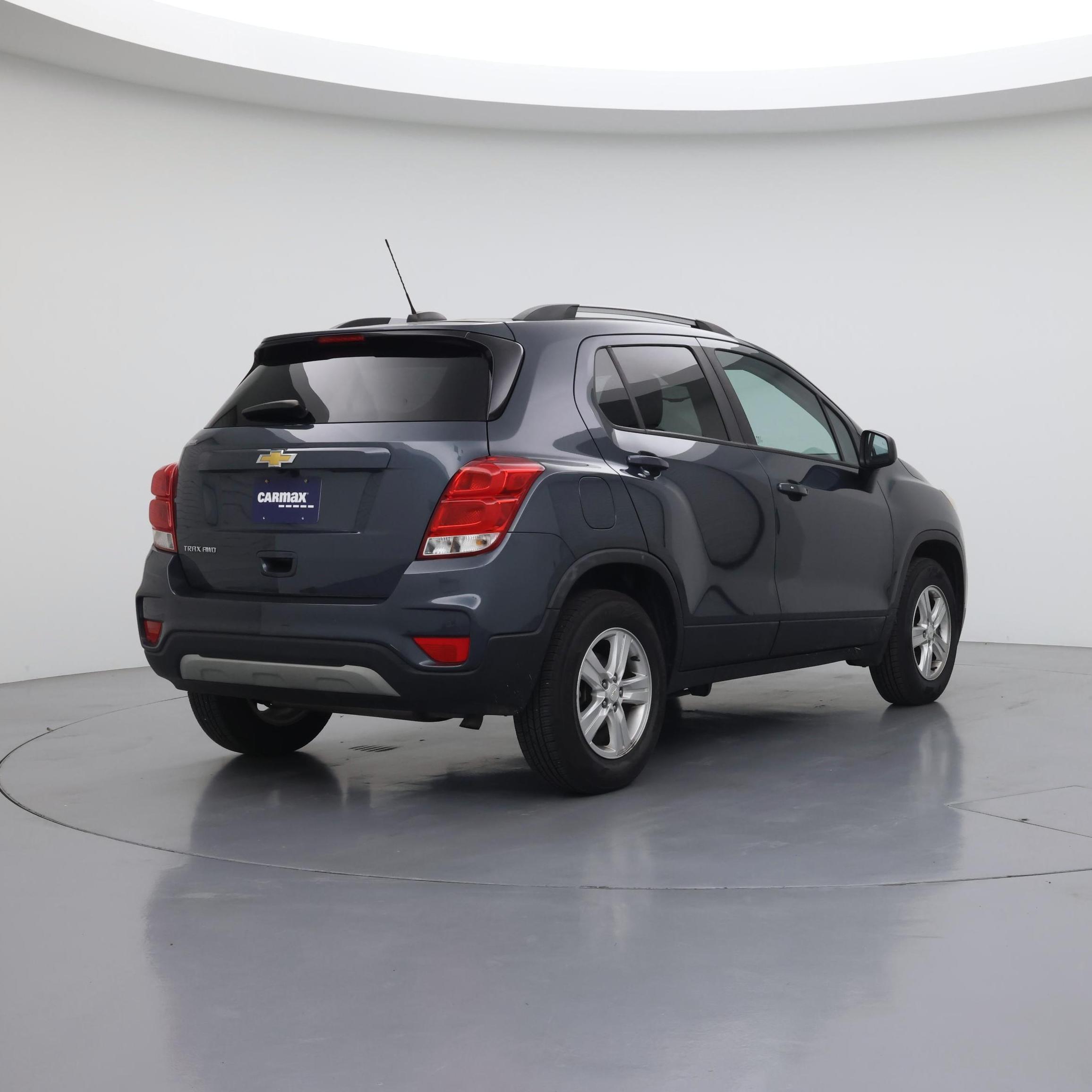 Thumbnail: 2022 Chevrolet Trax - 8