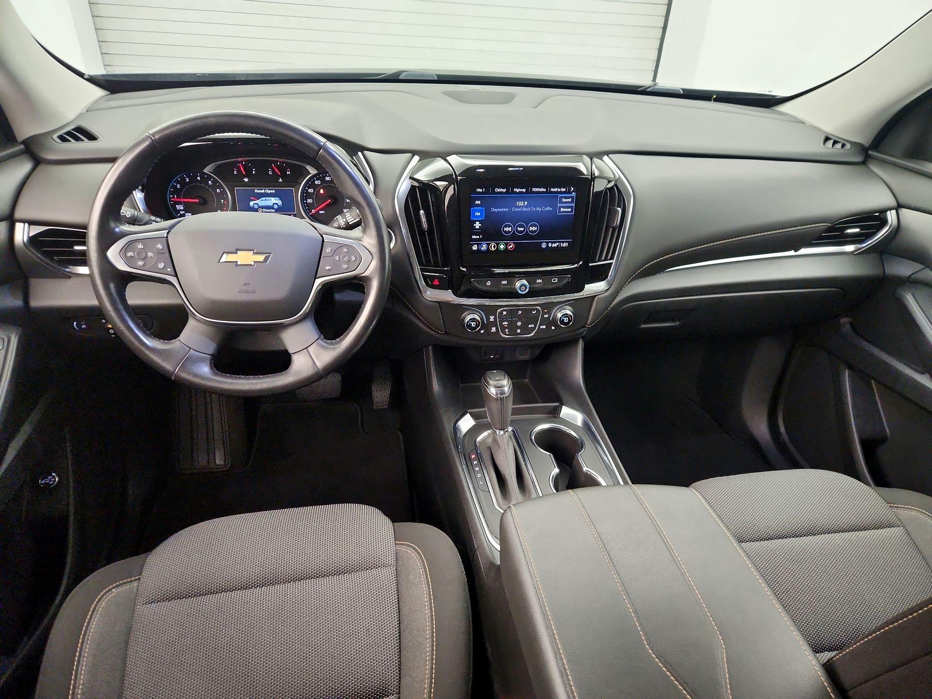 Thumbnail: 2020 Chevrolet Traverse - 9