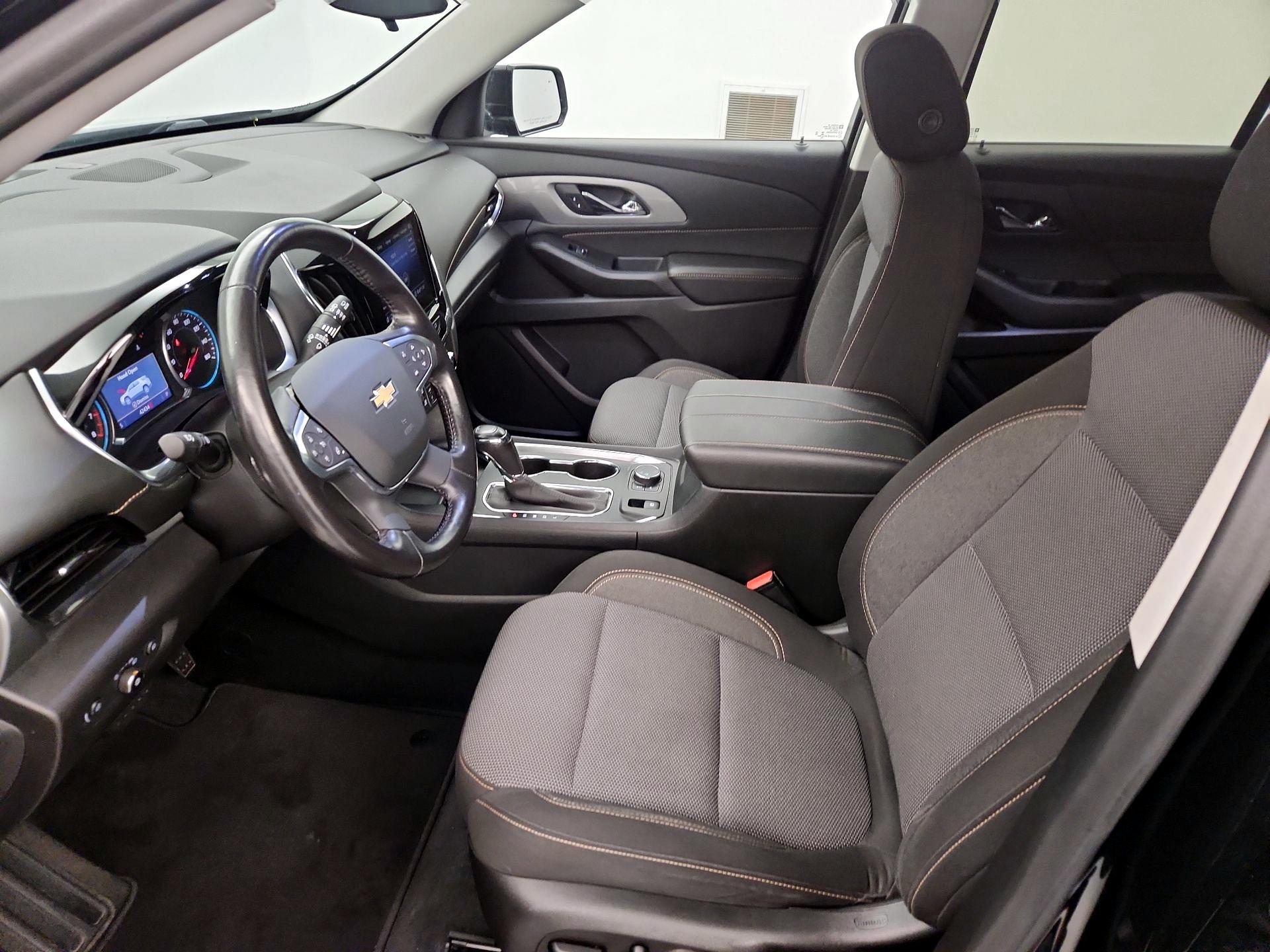 Thumbnail: 2020 Chevrolet Traverse - 11