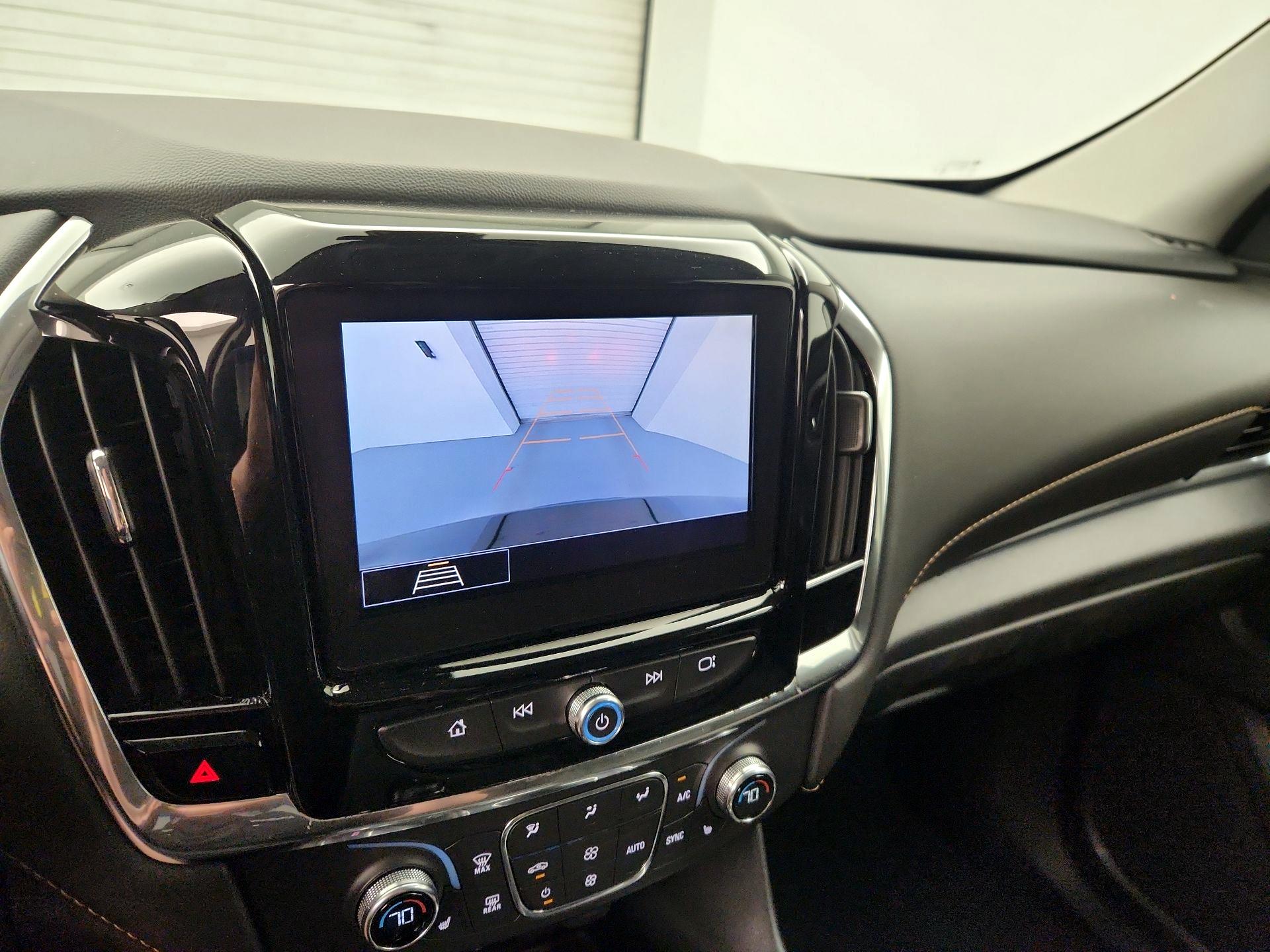 Thumbnail: 2020 Chevrolet Traverse - 14