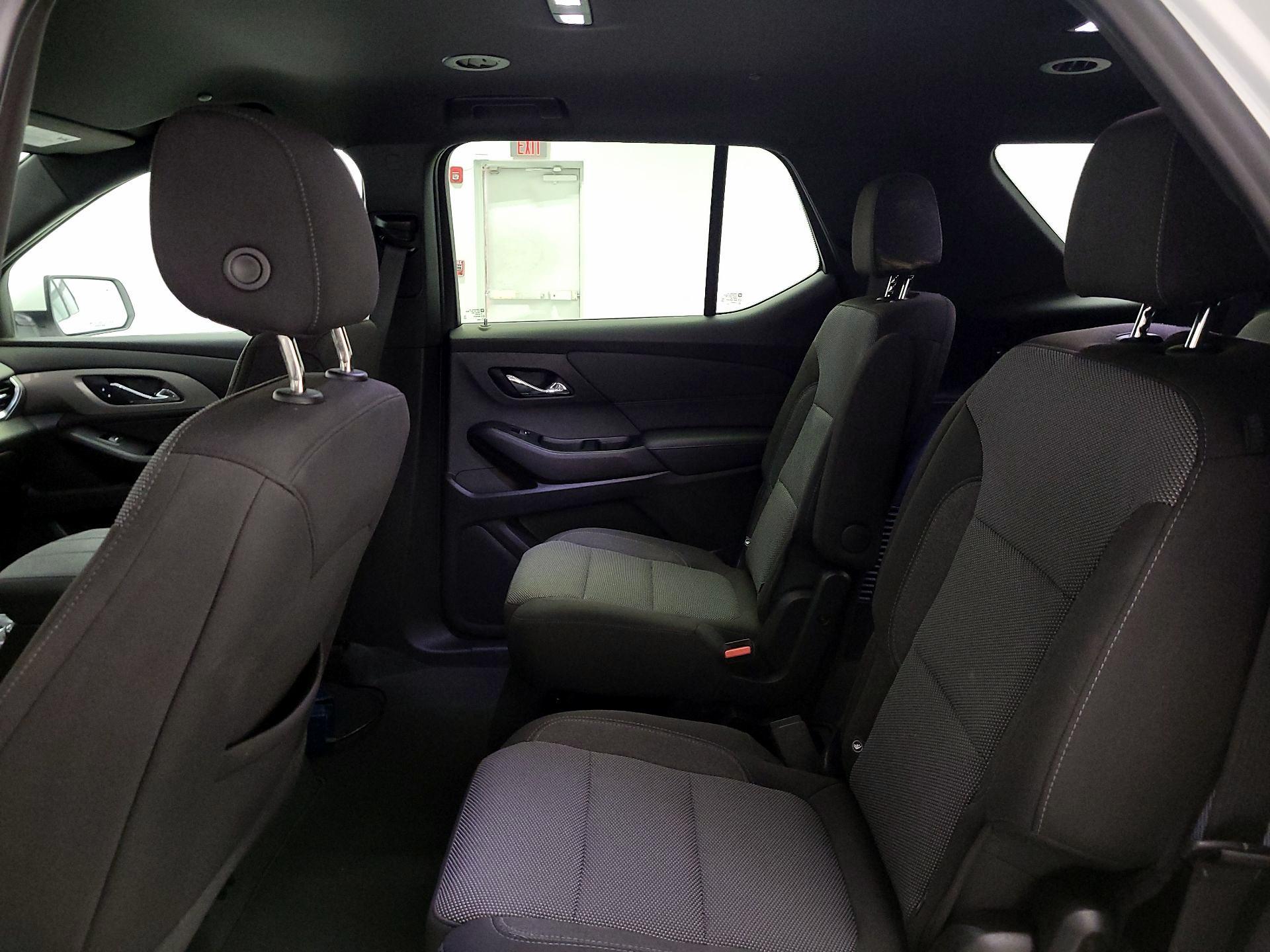 Thumbnail: 2023 Chevrolet Traverse - 19