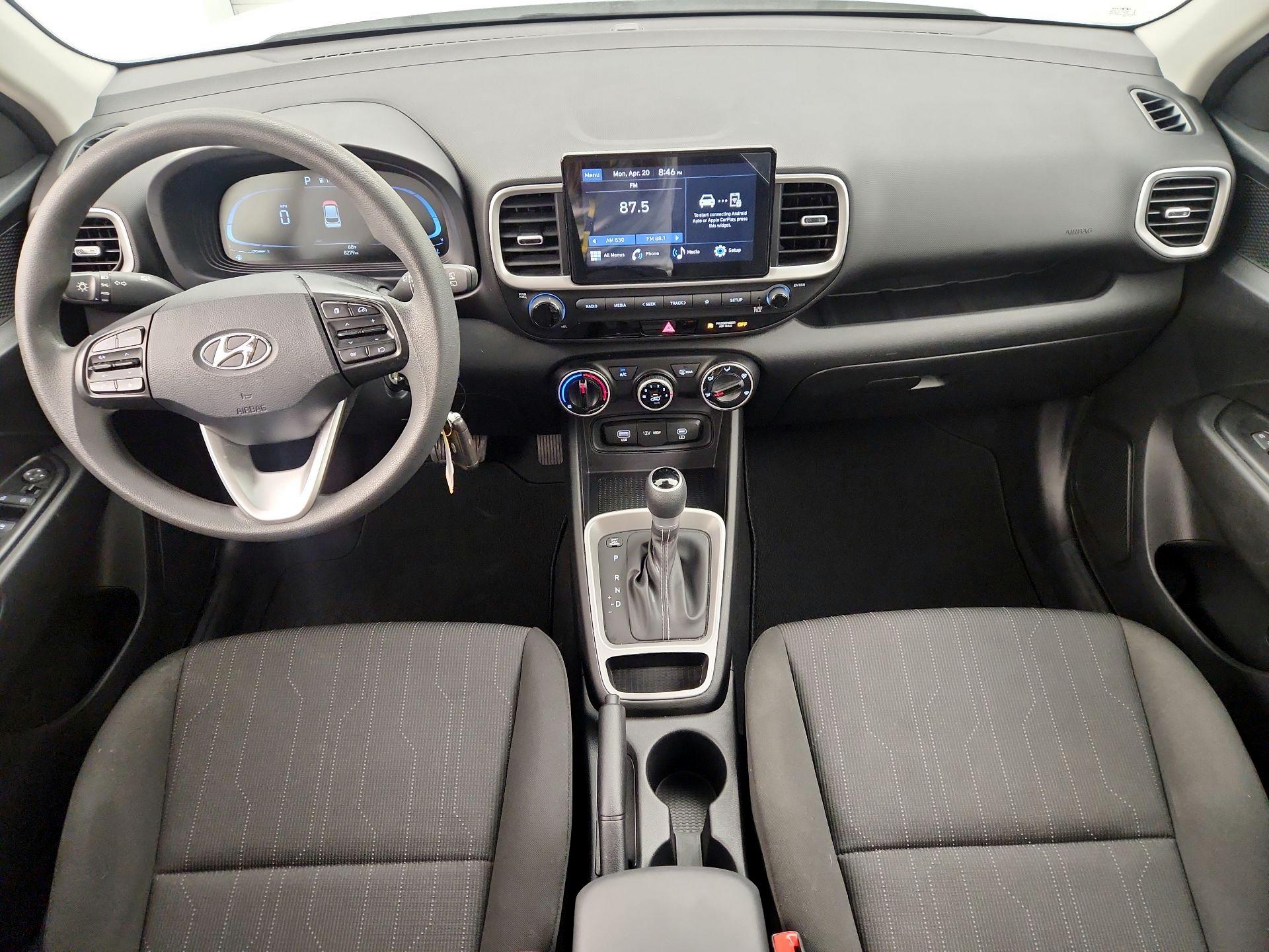 Thumbnail: 2023 Hyundai Venue - 9