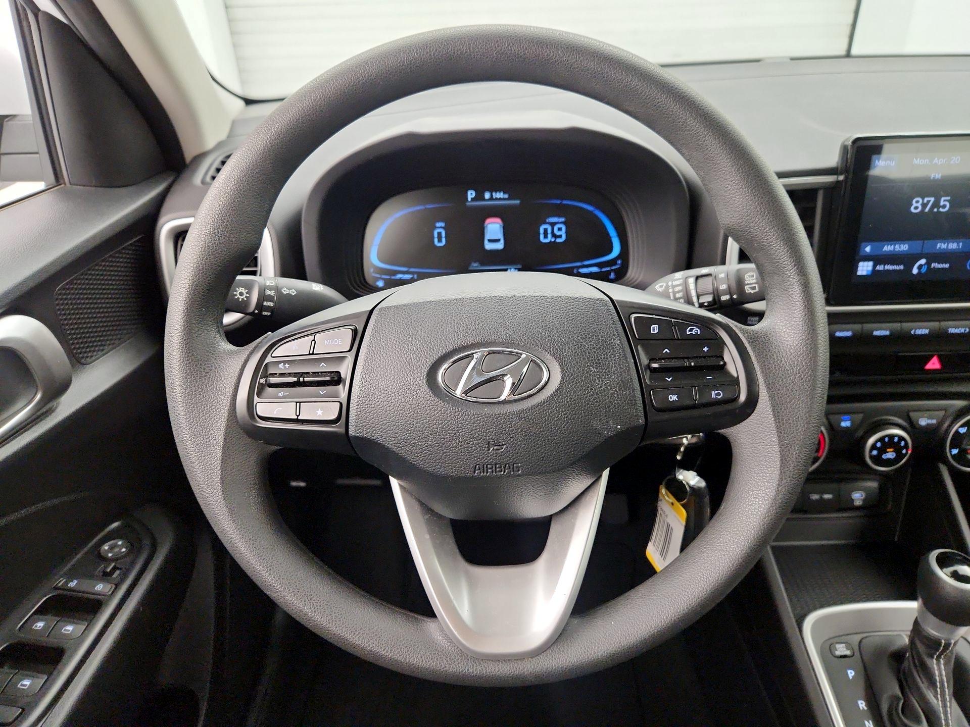 Thumbnail: 2023 Hyundai Venue - 10