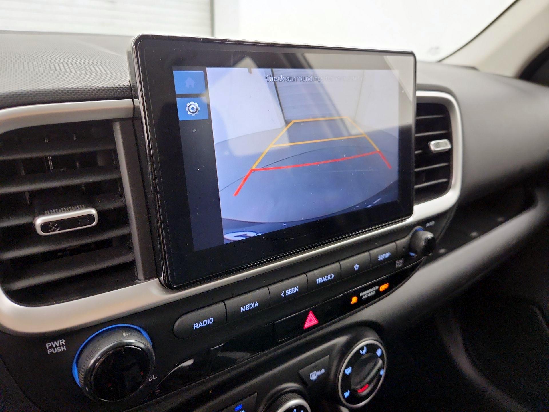 Thumbnail: 2023 Hyundai Venue - 14