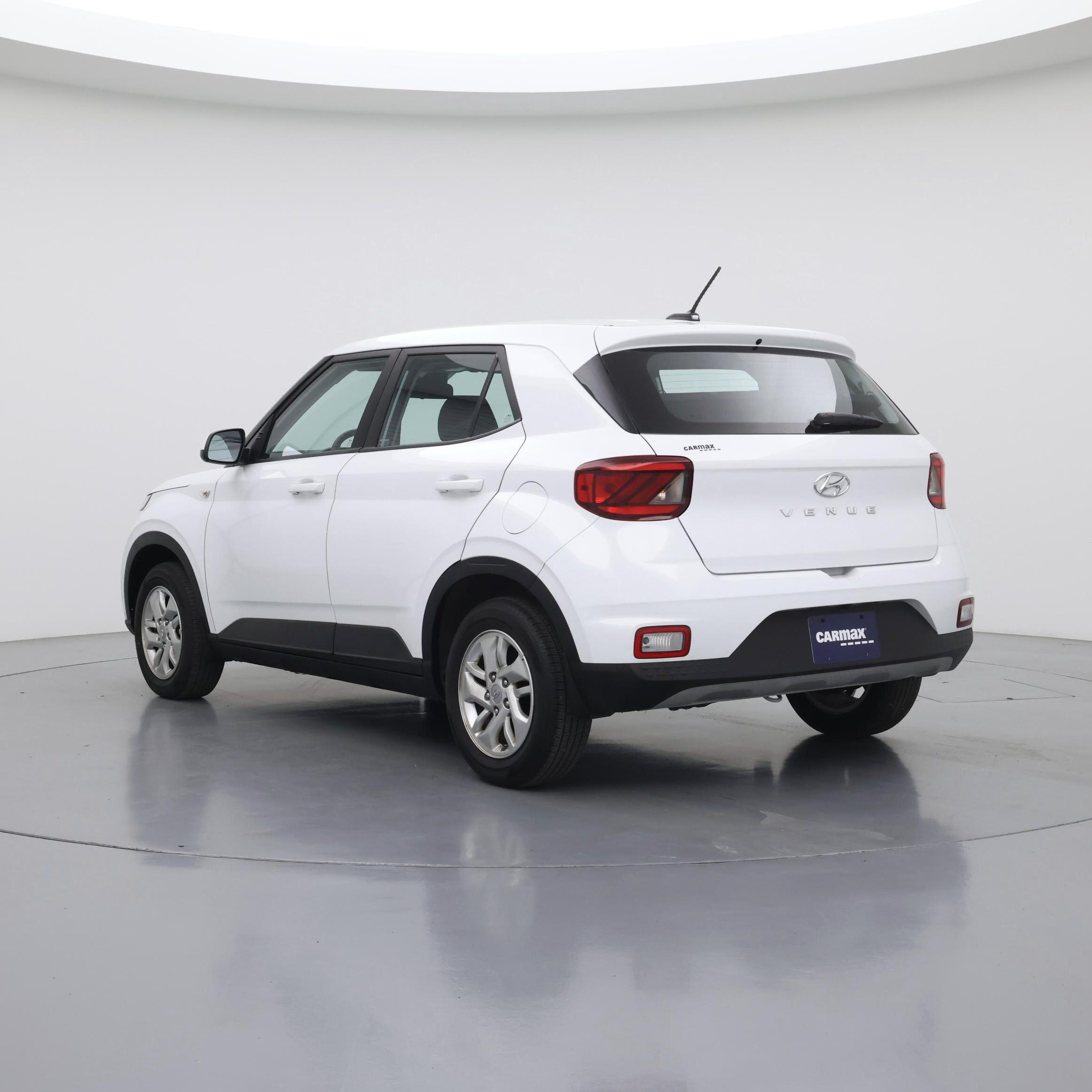 Thumbnail: 2023 Hyundai Venue - 2