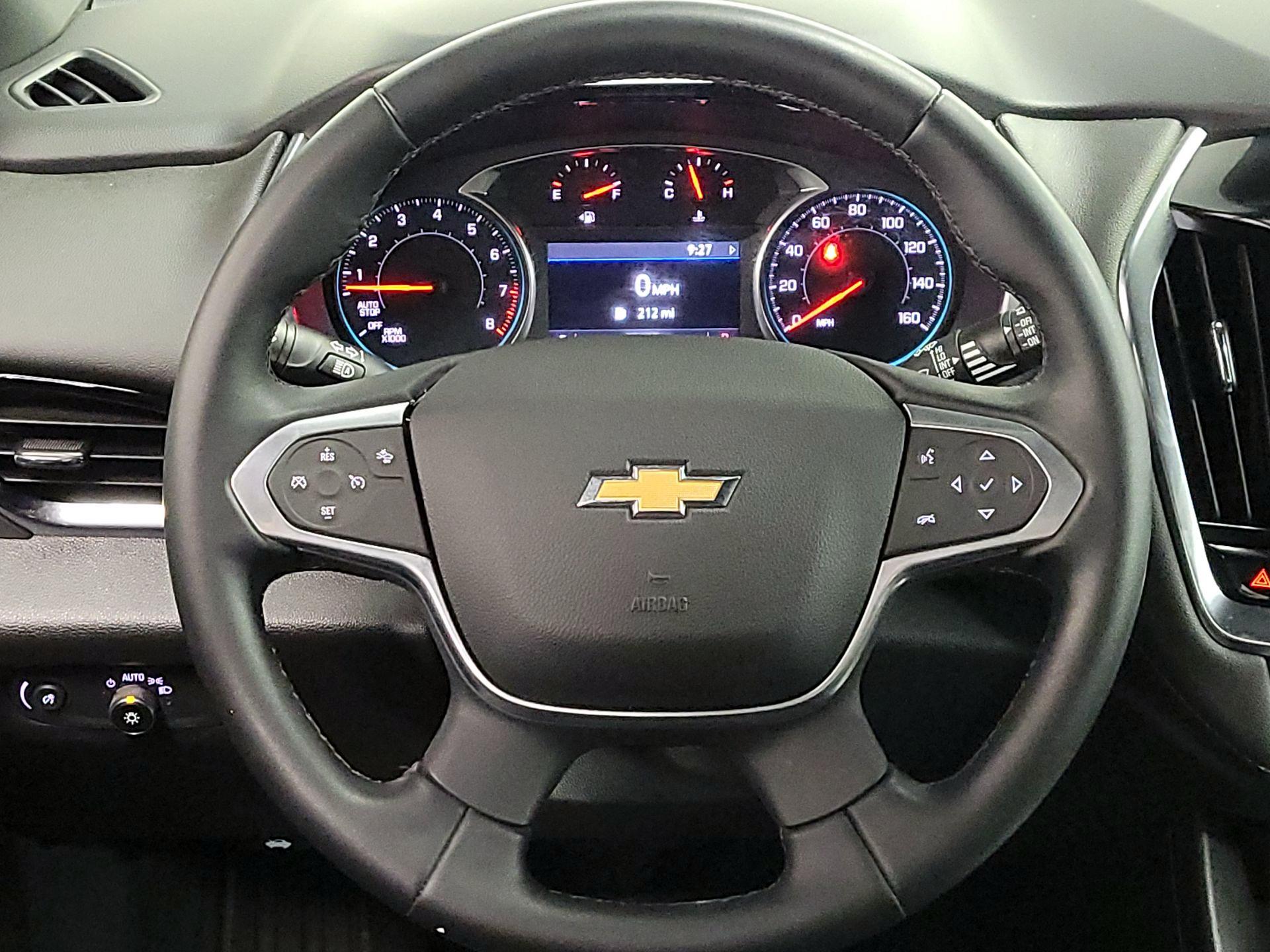 Thumbnail: 2023 Chevrolet Traverse - 10