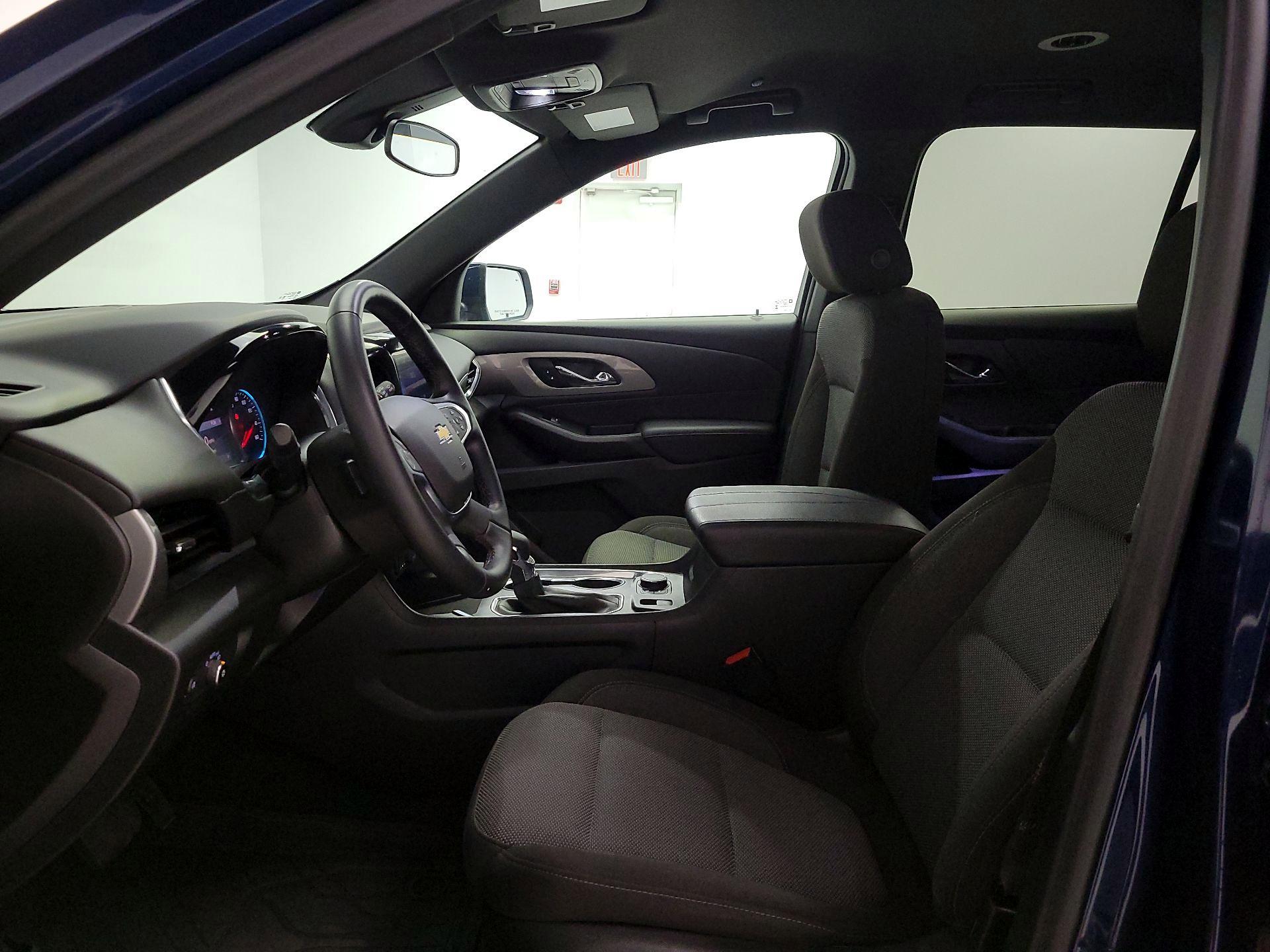 Thumbnail: 2023 Chevrolet Traverse - 11