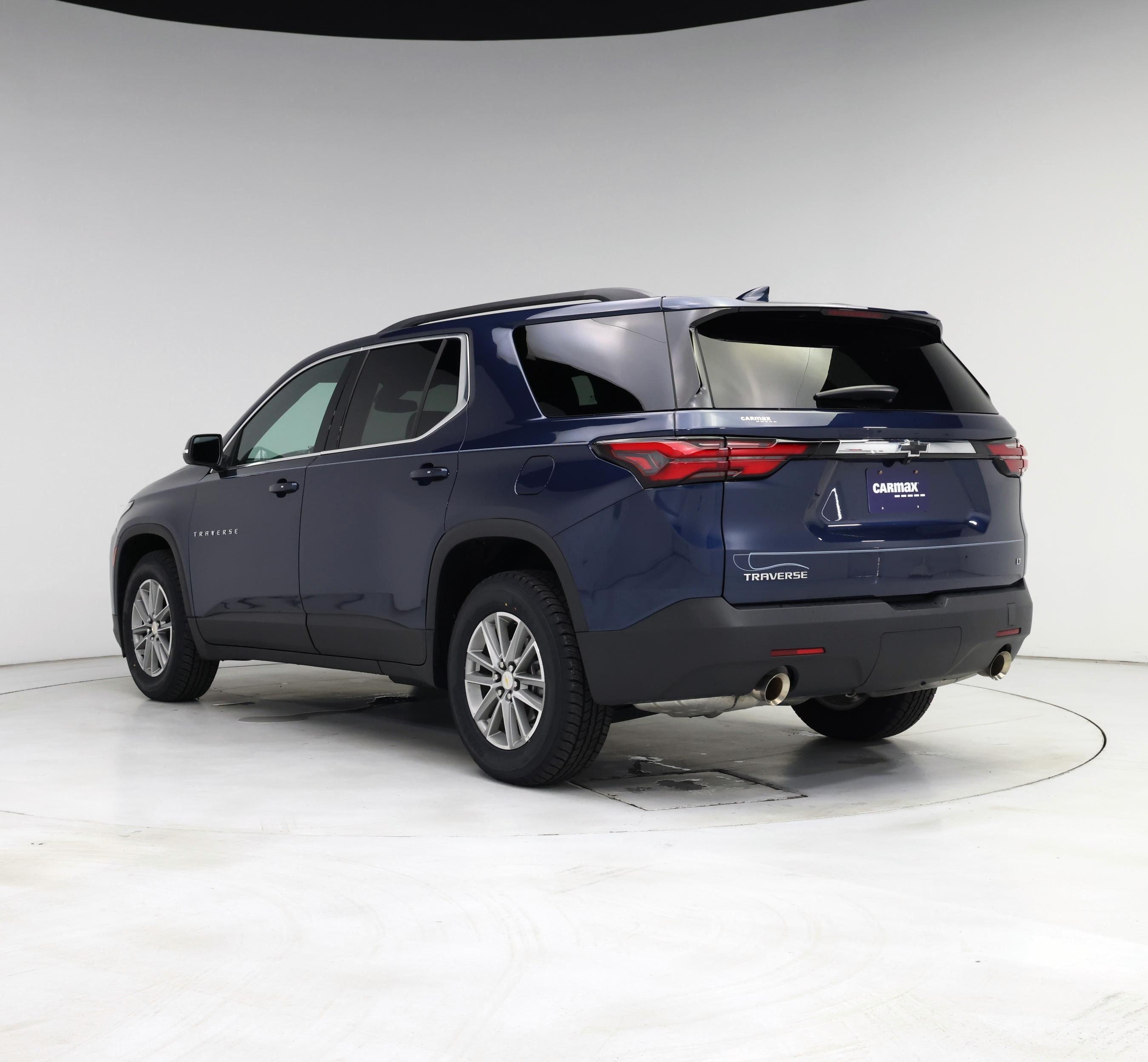 Thumbnail: 2023 Chevrolet Traverse - 2
