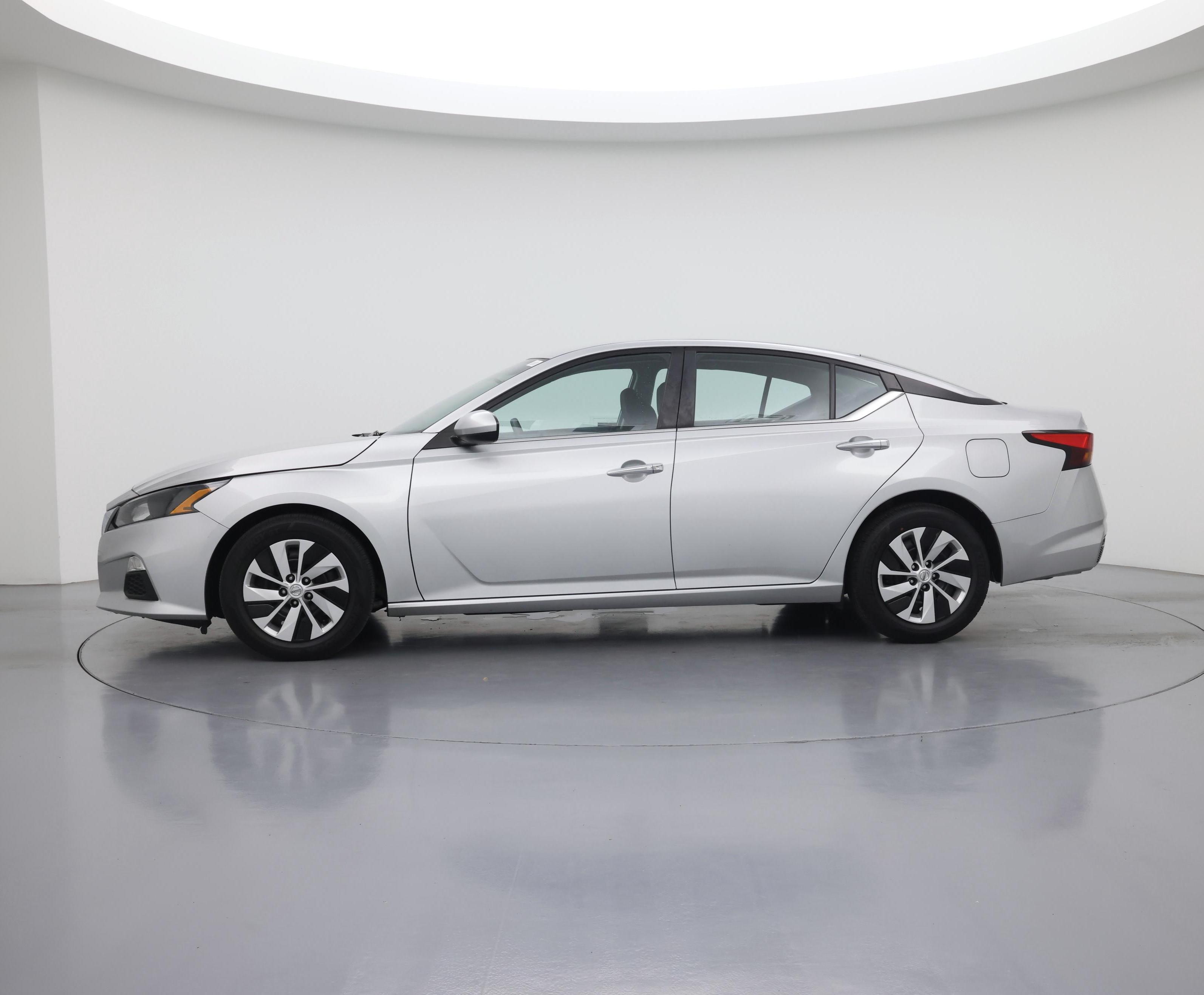 Thumbnail: 2022 Nissan Altima - 3