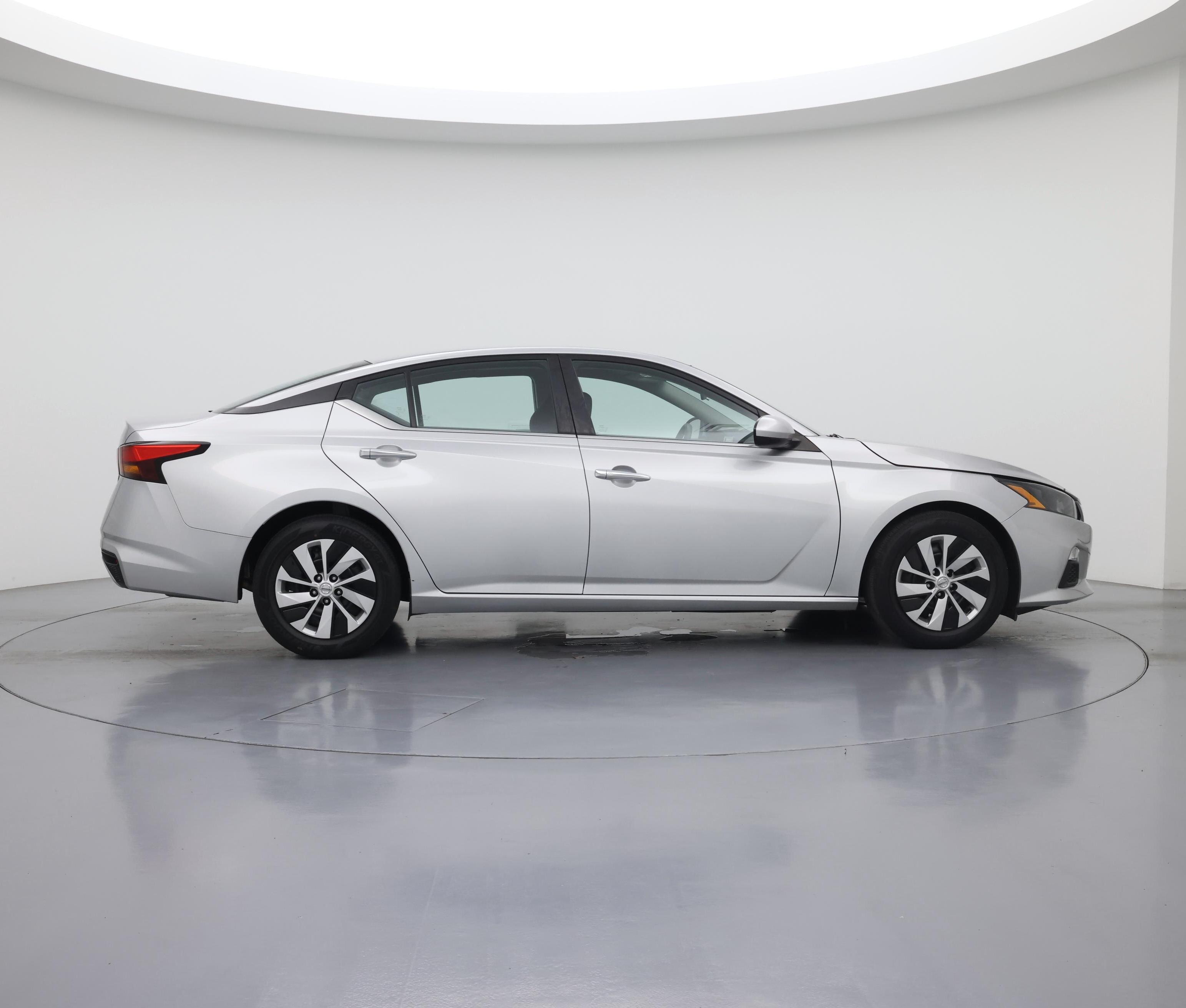 Thumbnail: 2022 Nissan Altima - 7