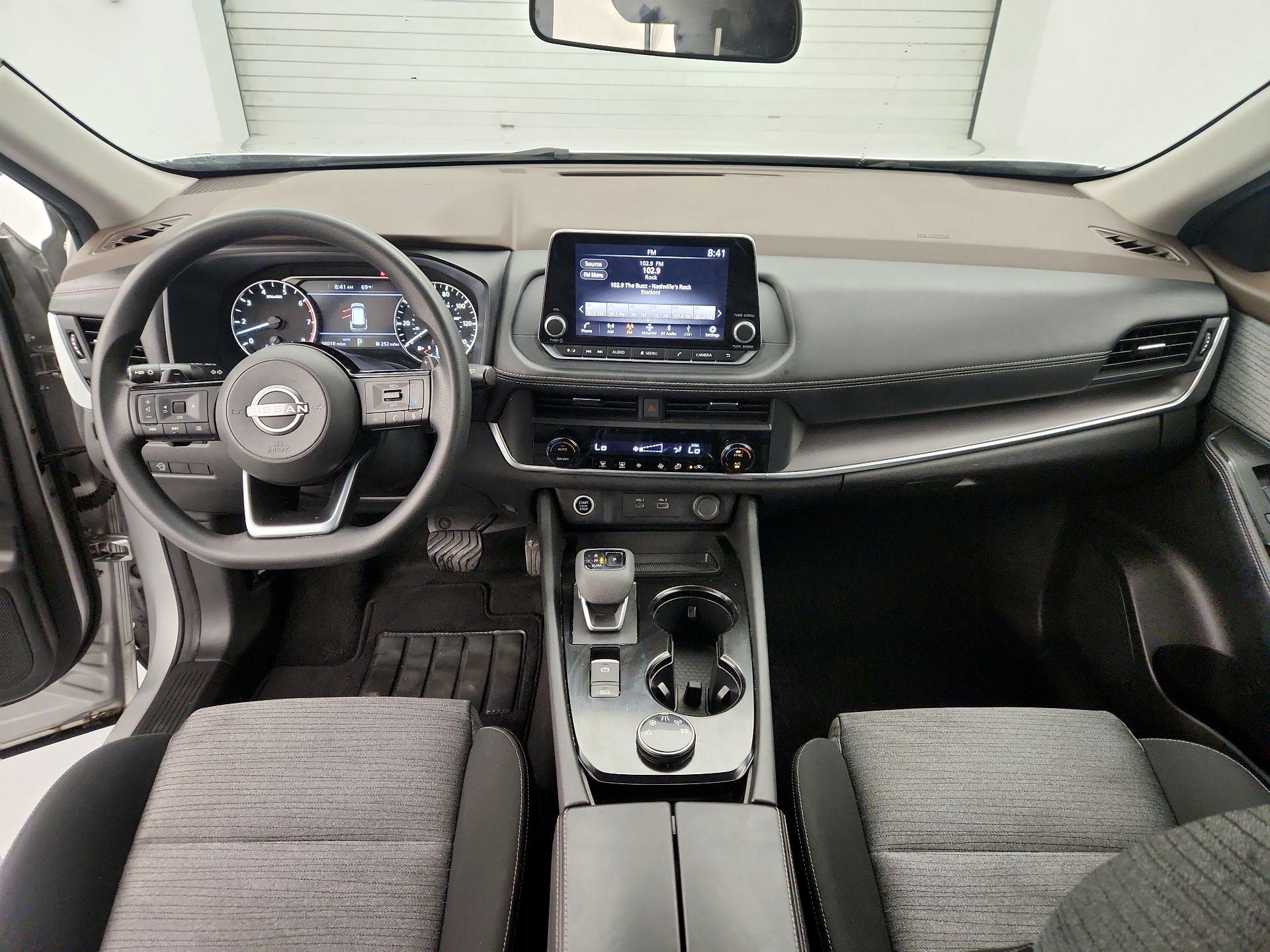 Thumbnail: 2023 Nissan Rogue - 9