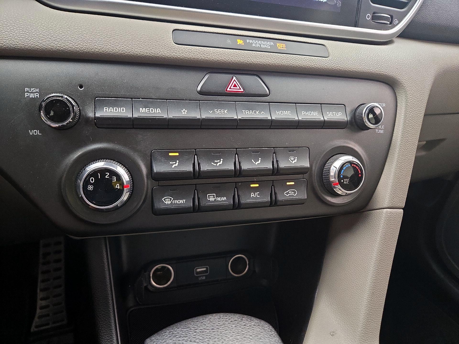 Thumbnail: 2020 Kia Sportage - 16