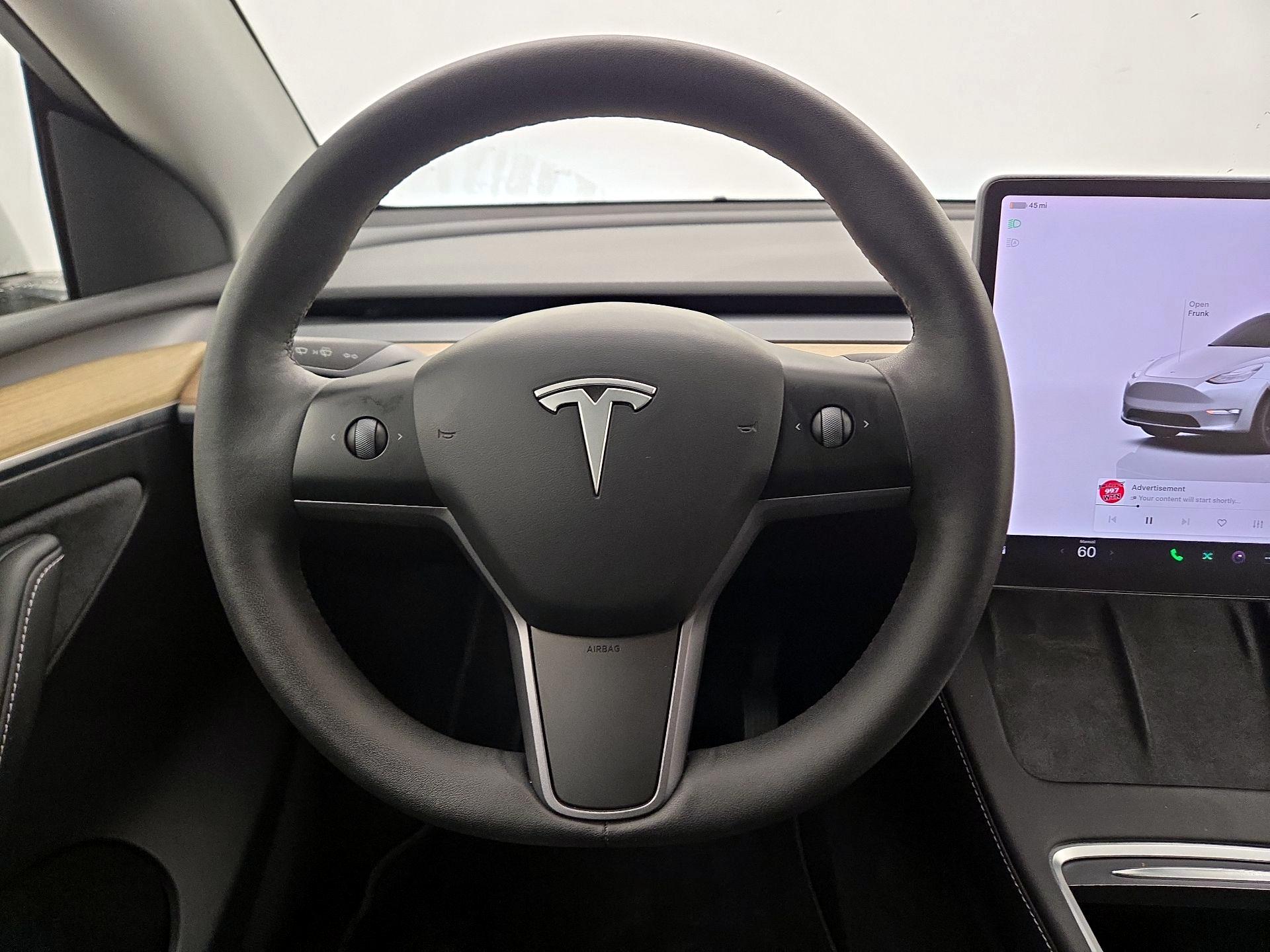 Thumbnail: 2023 Tesla Model Y - 10