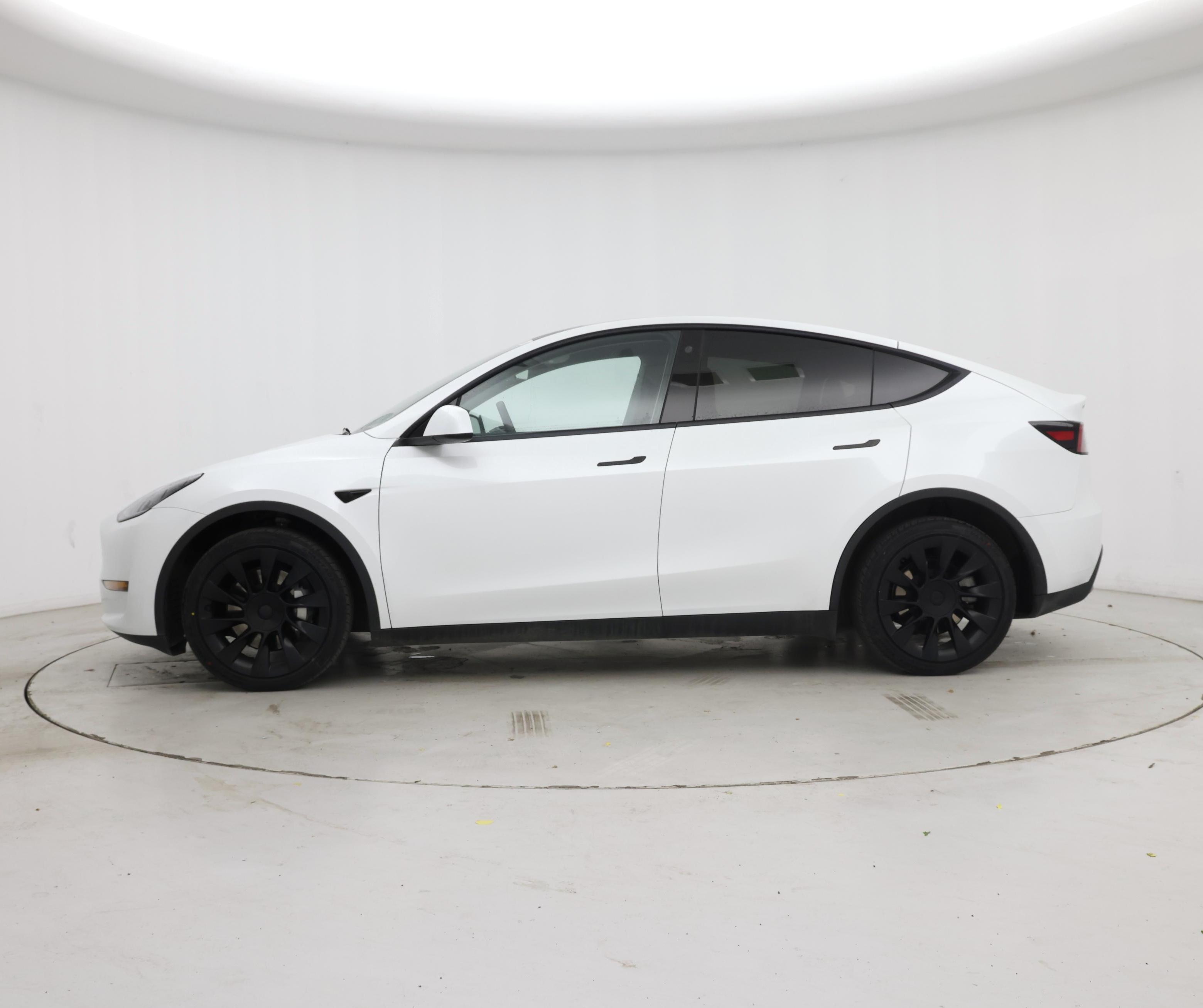 Thumbnail: 2023 Tesla Model Y - 3