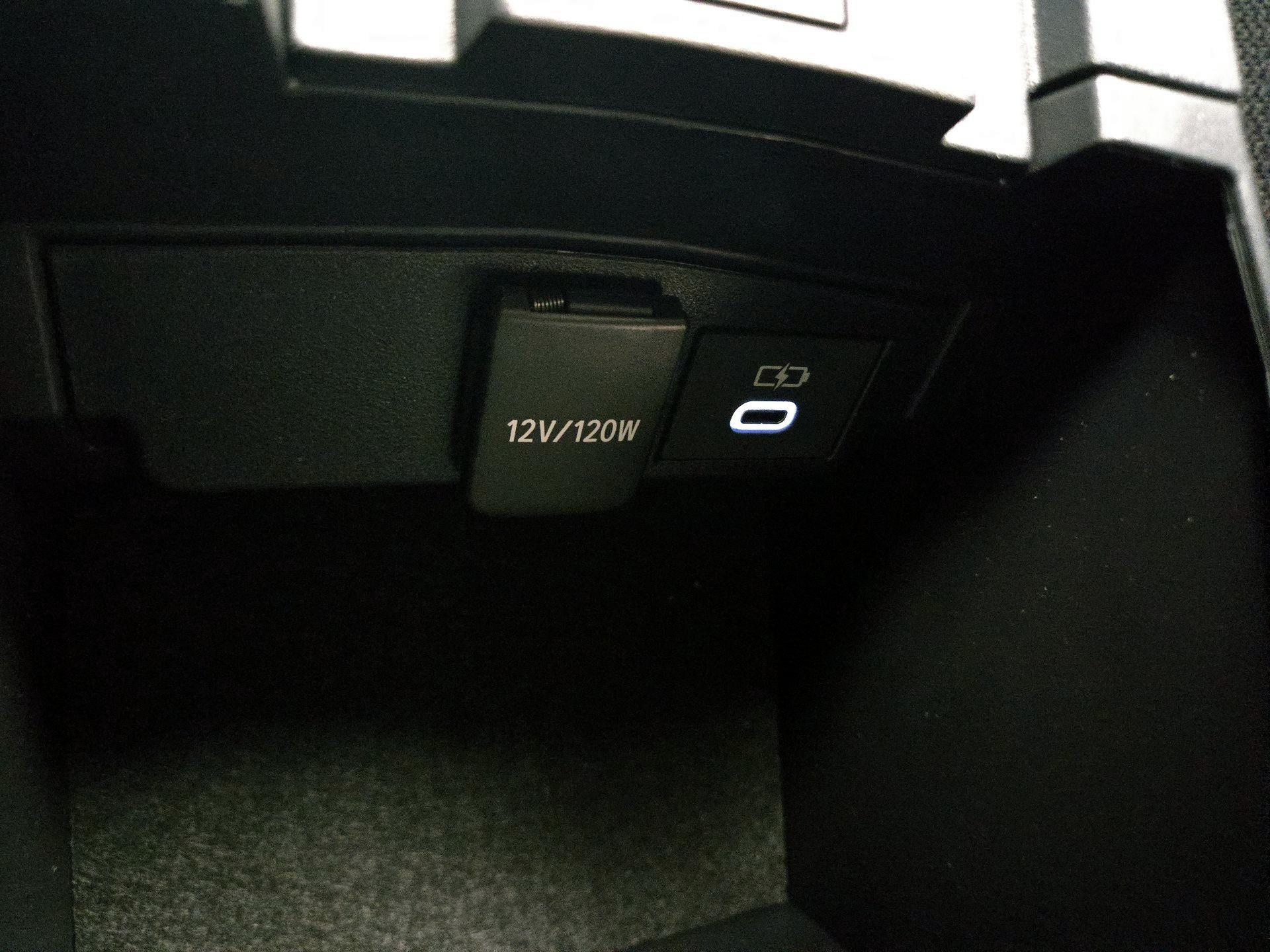 Thumbnail: 2026 Toyota Corolla - 18