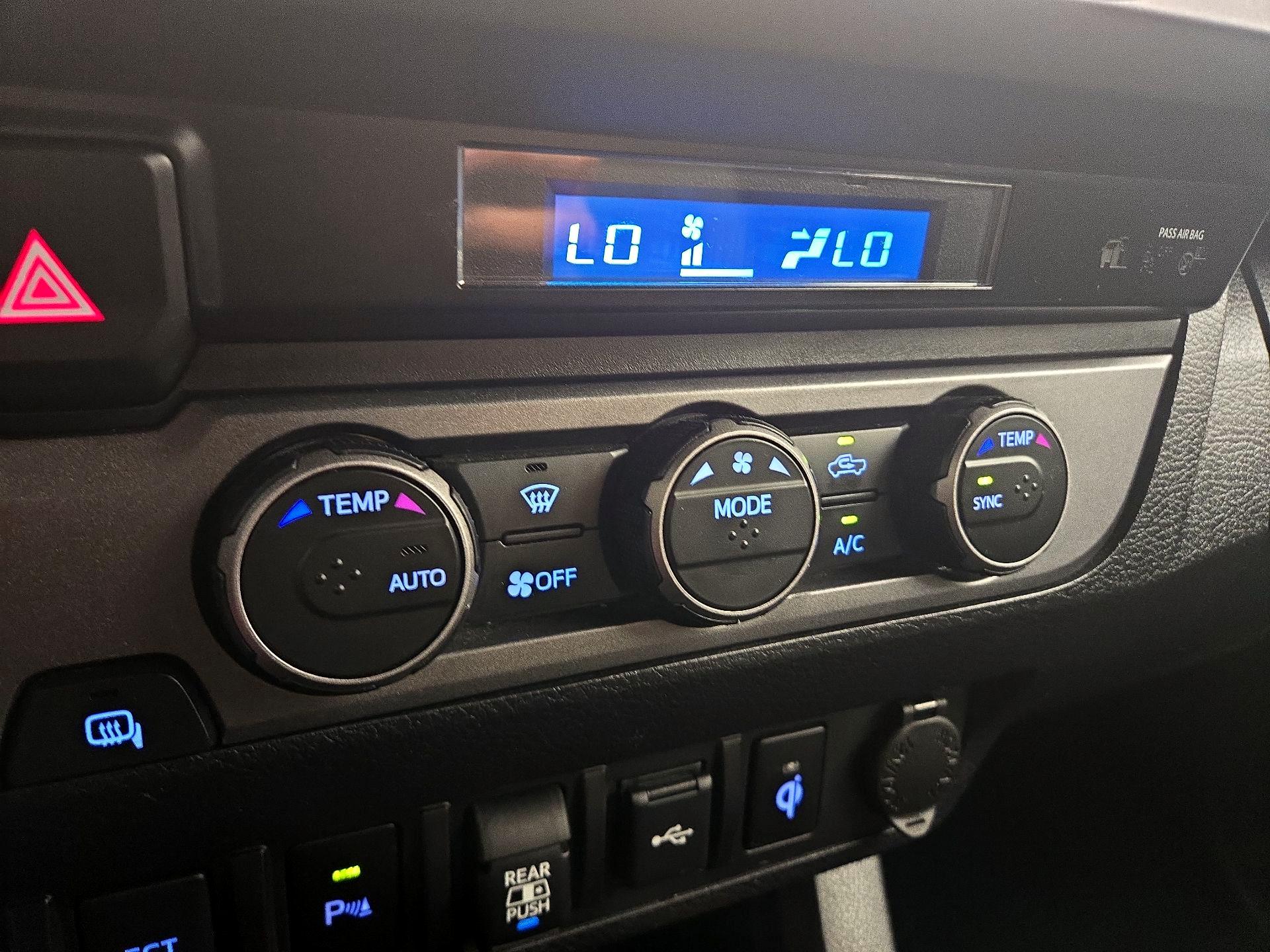 Thumbnail: 2022 Toyota Tacoma - 16