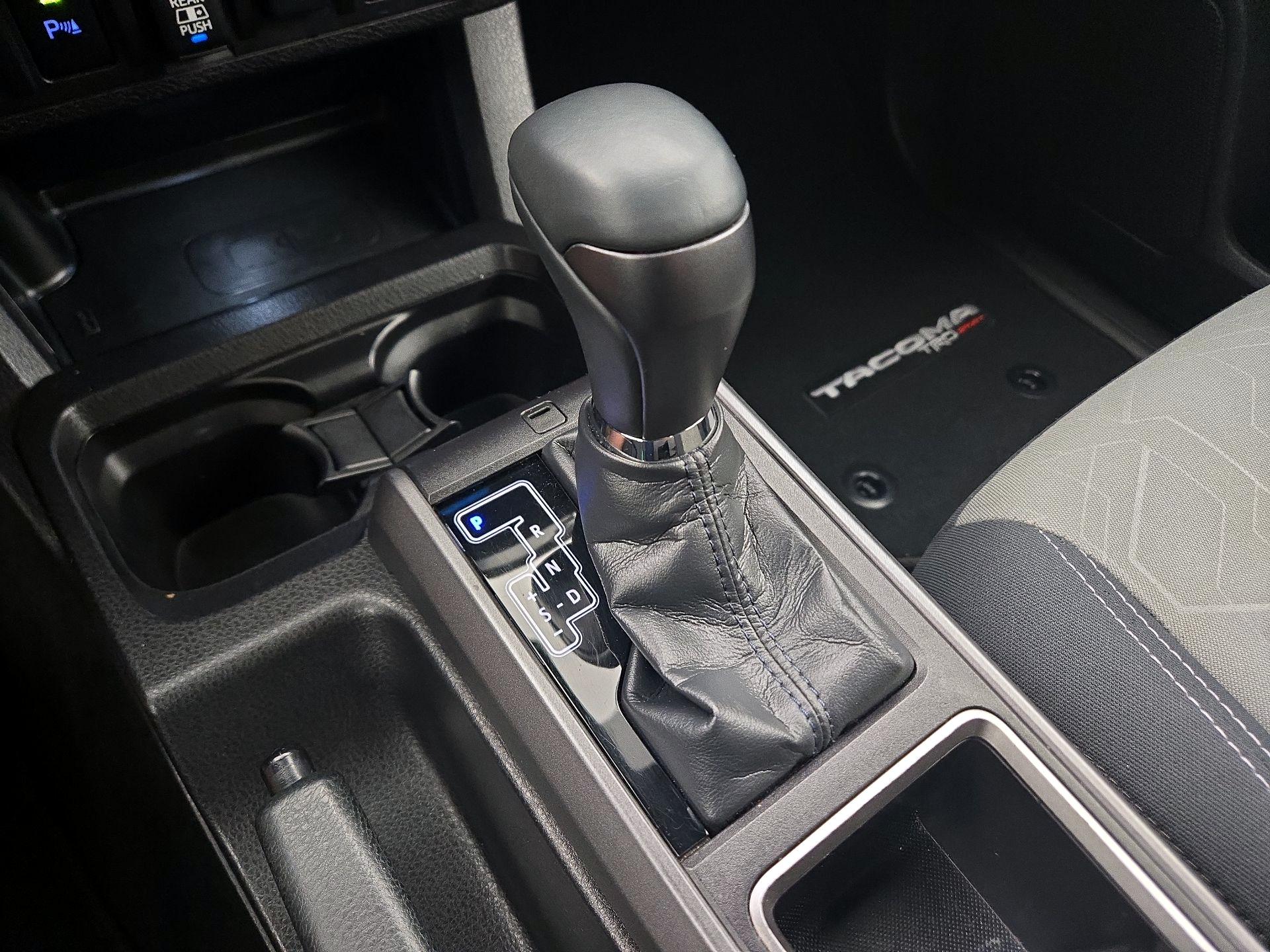 Thumbnail: 2022 Toyota Tacoma - 17