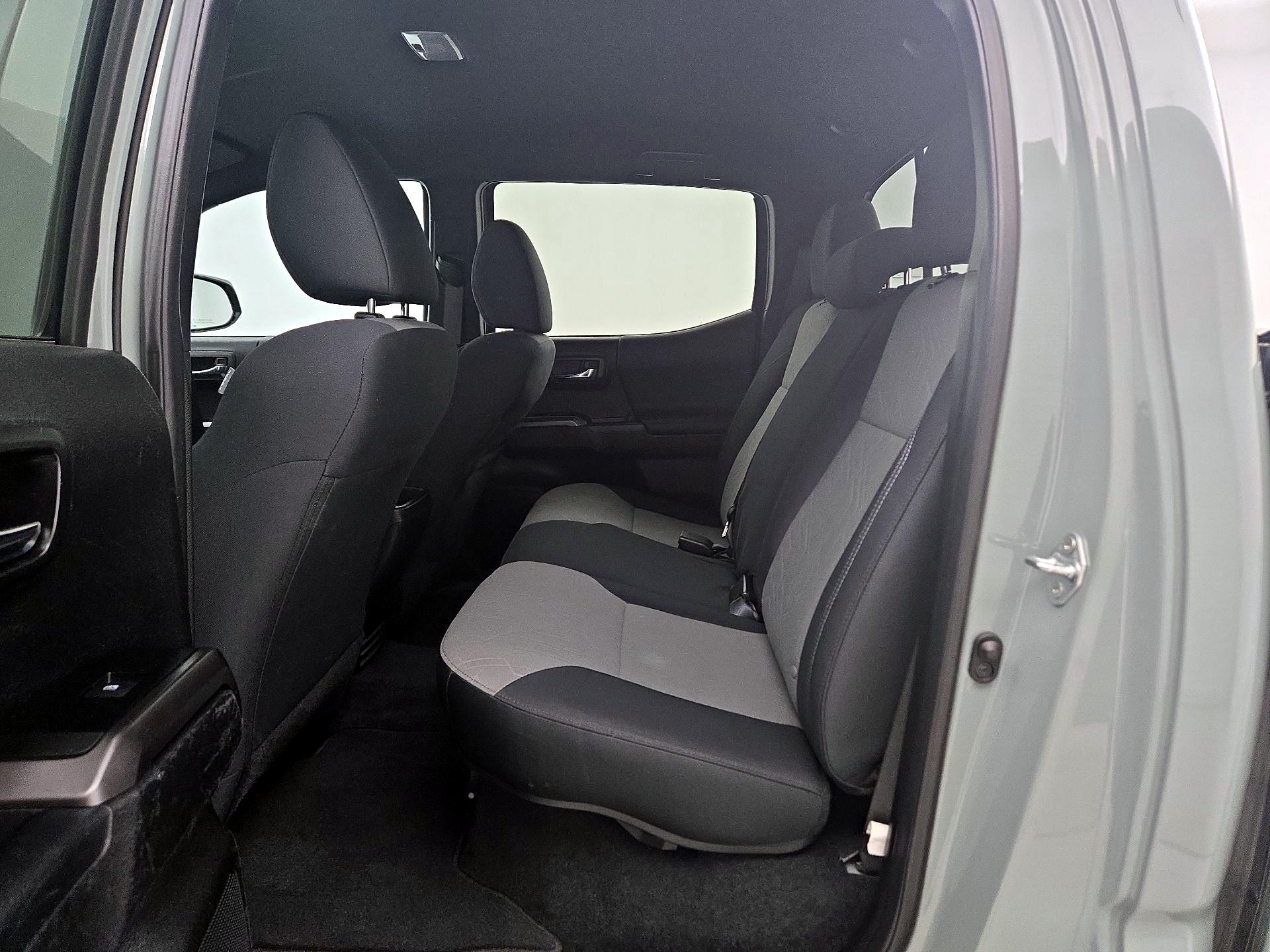 Thumbnail: 2022 Toyota Tacoma - 19