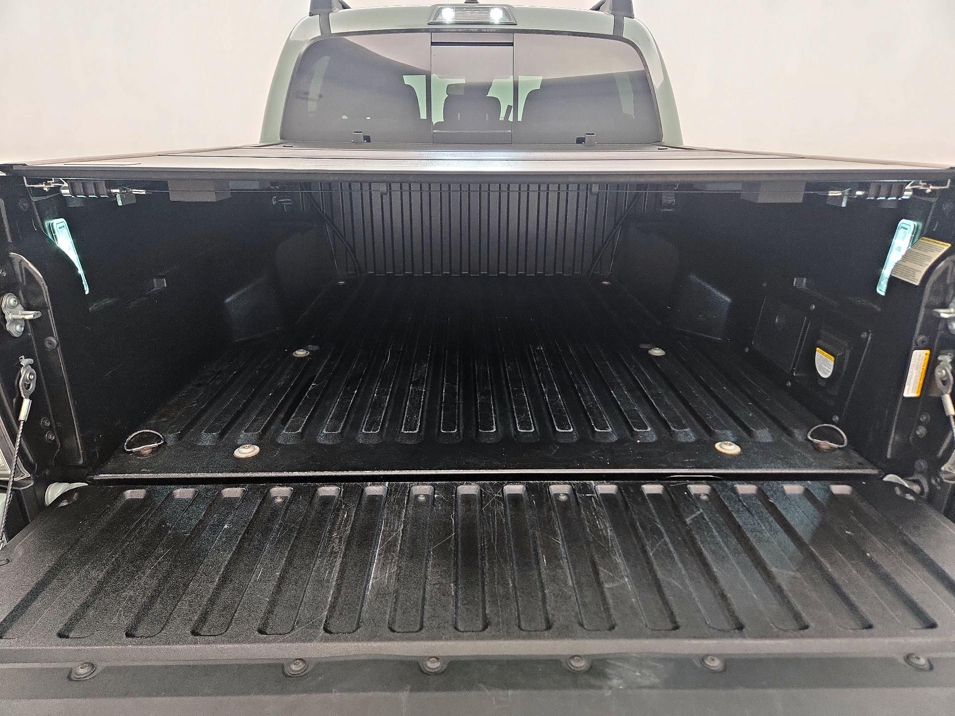 Thumbnail: 2022 Toyota Tacoma - 20