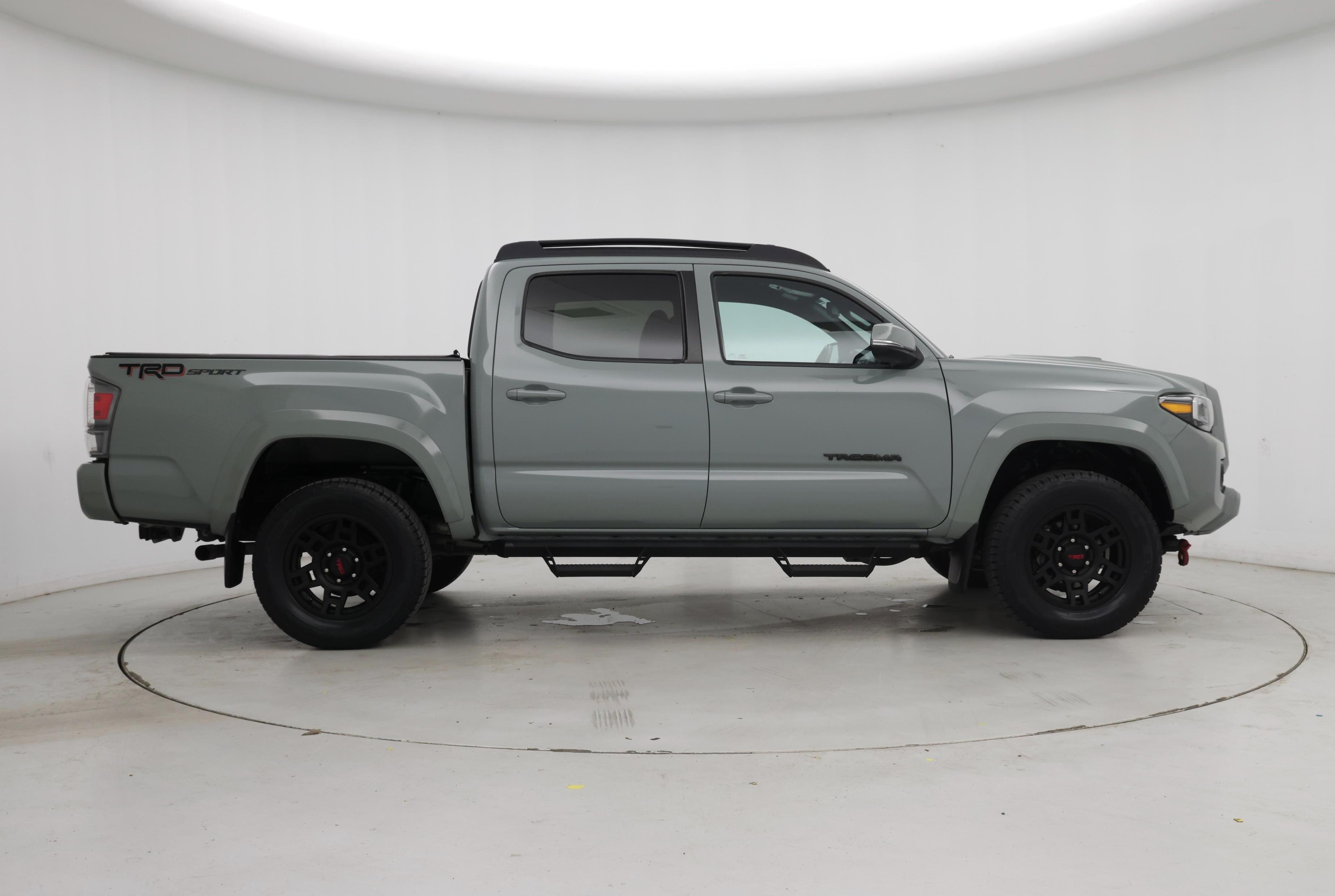 Thumbnail: 2022 Toyota Tacoma - 7