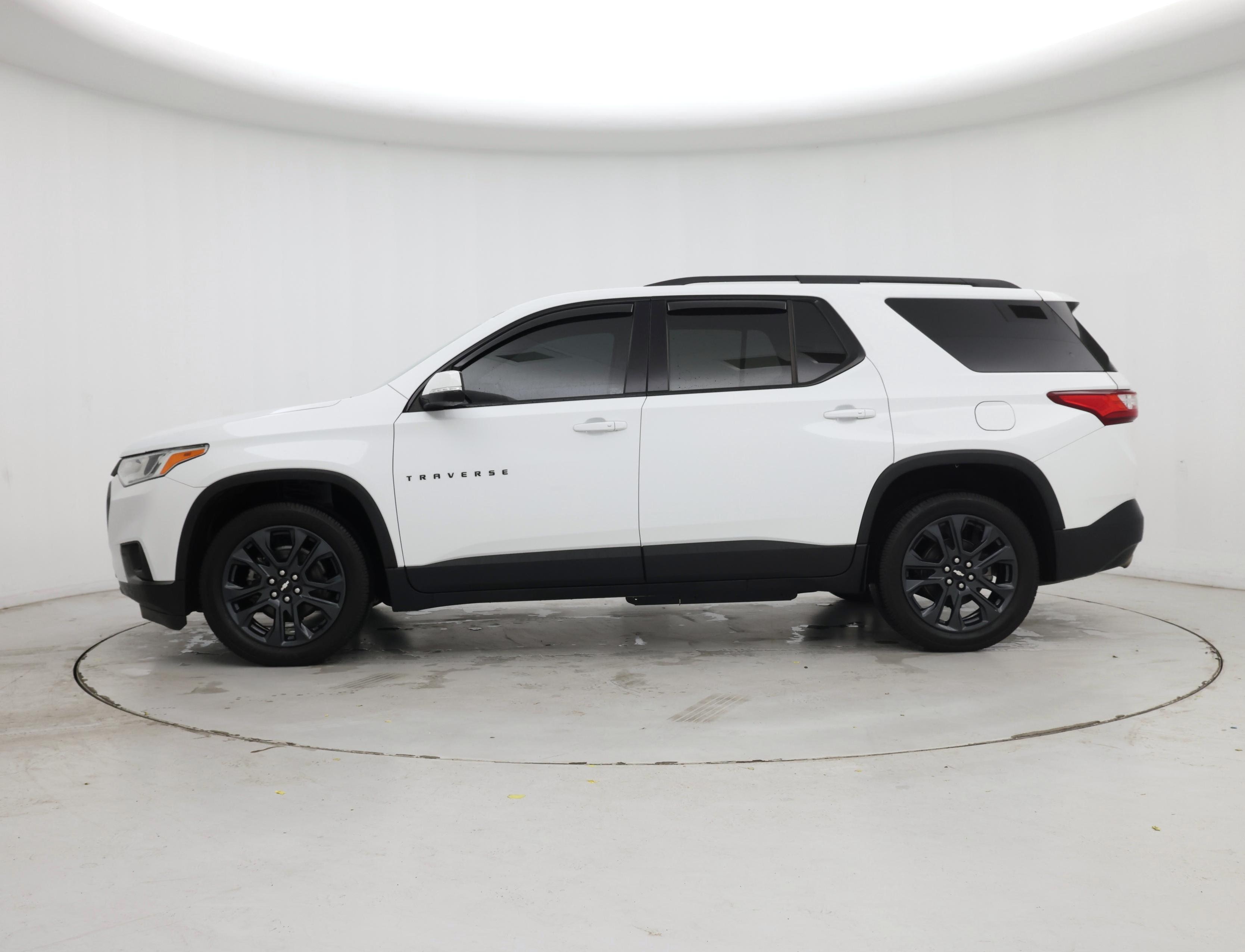 Thumbnail: 2021 Chevrolet Traverse - 3