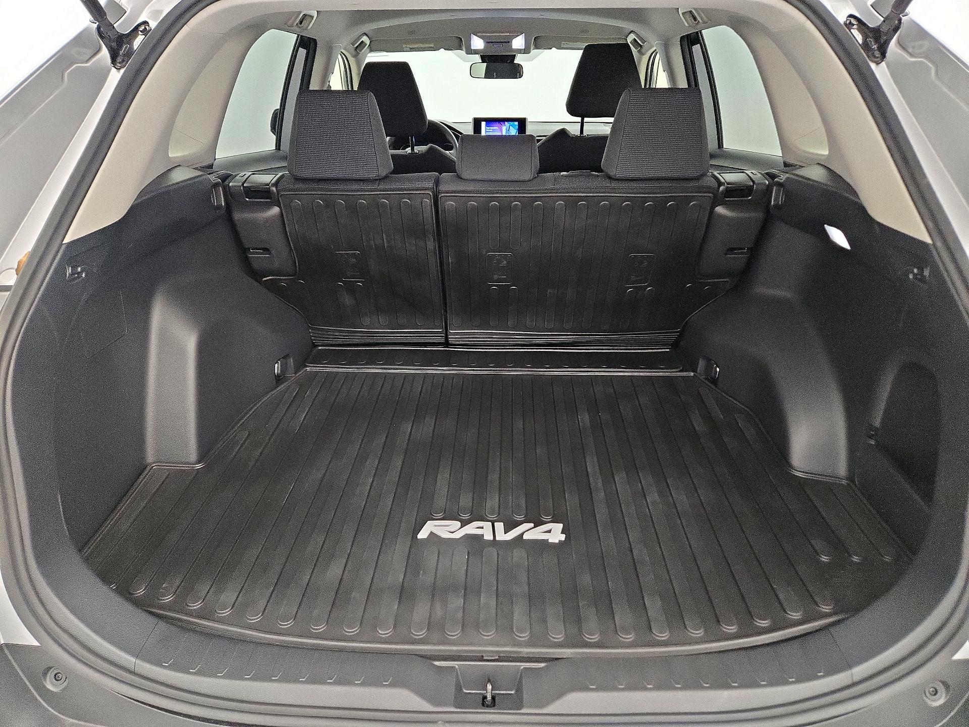 Thumbnail: 2025 Toyota RAV4 - 20