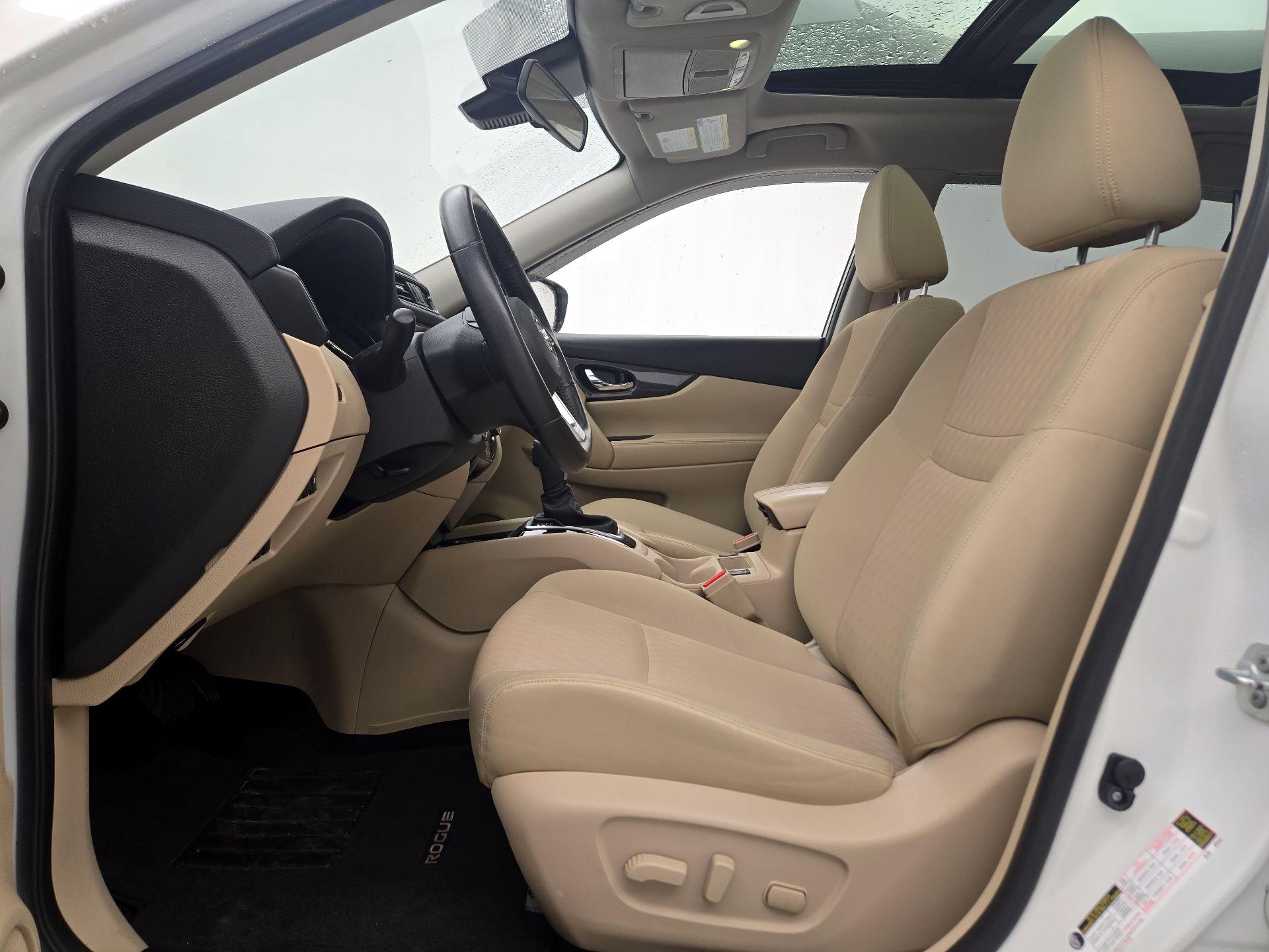 Thumbnail: 2019 Nissan Rogue - 11