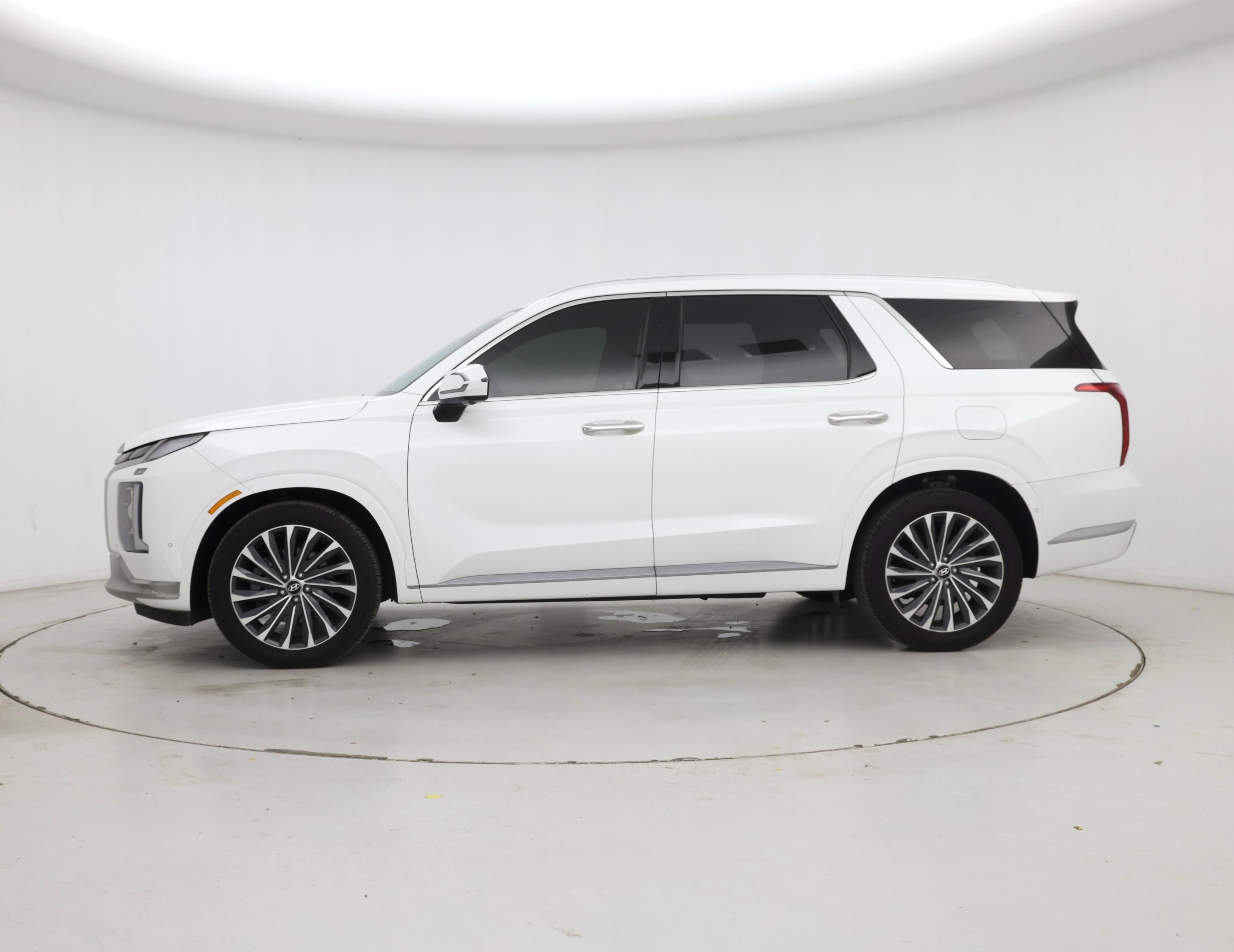 Thumbnail: 2023 Hyundai Palisade - 3