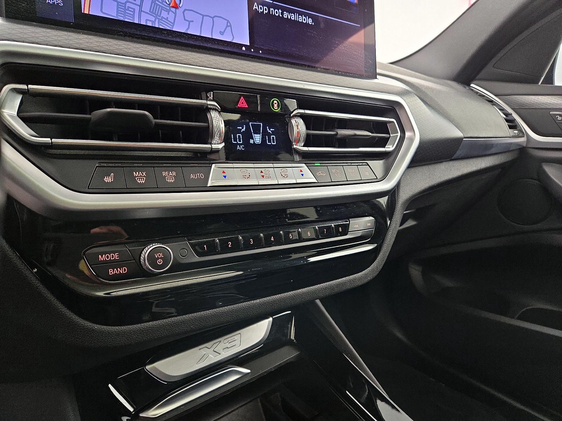 Thumbnail: 2022 BMW X3 - 15