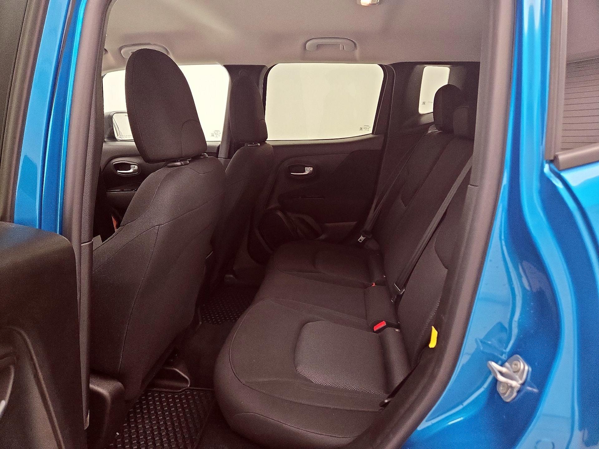 Thumbnail: 2020 Jeep Renegade - 19