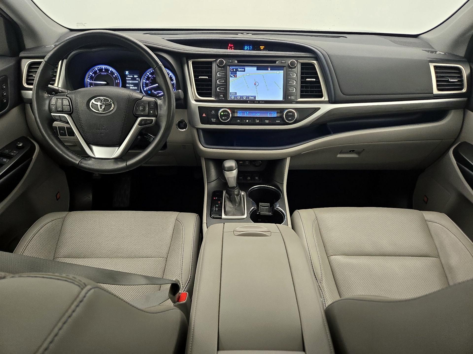 Thumbnail: 2019 Toyota Highlander - 9