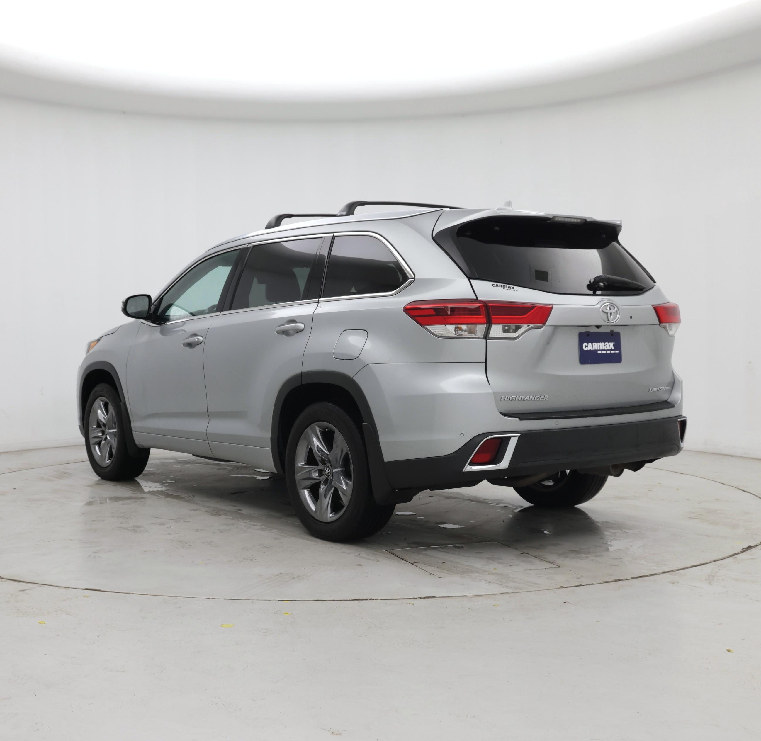 Thumbnail: 2019 Toyota Highlander - 2