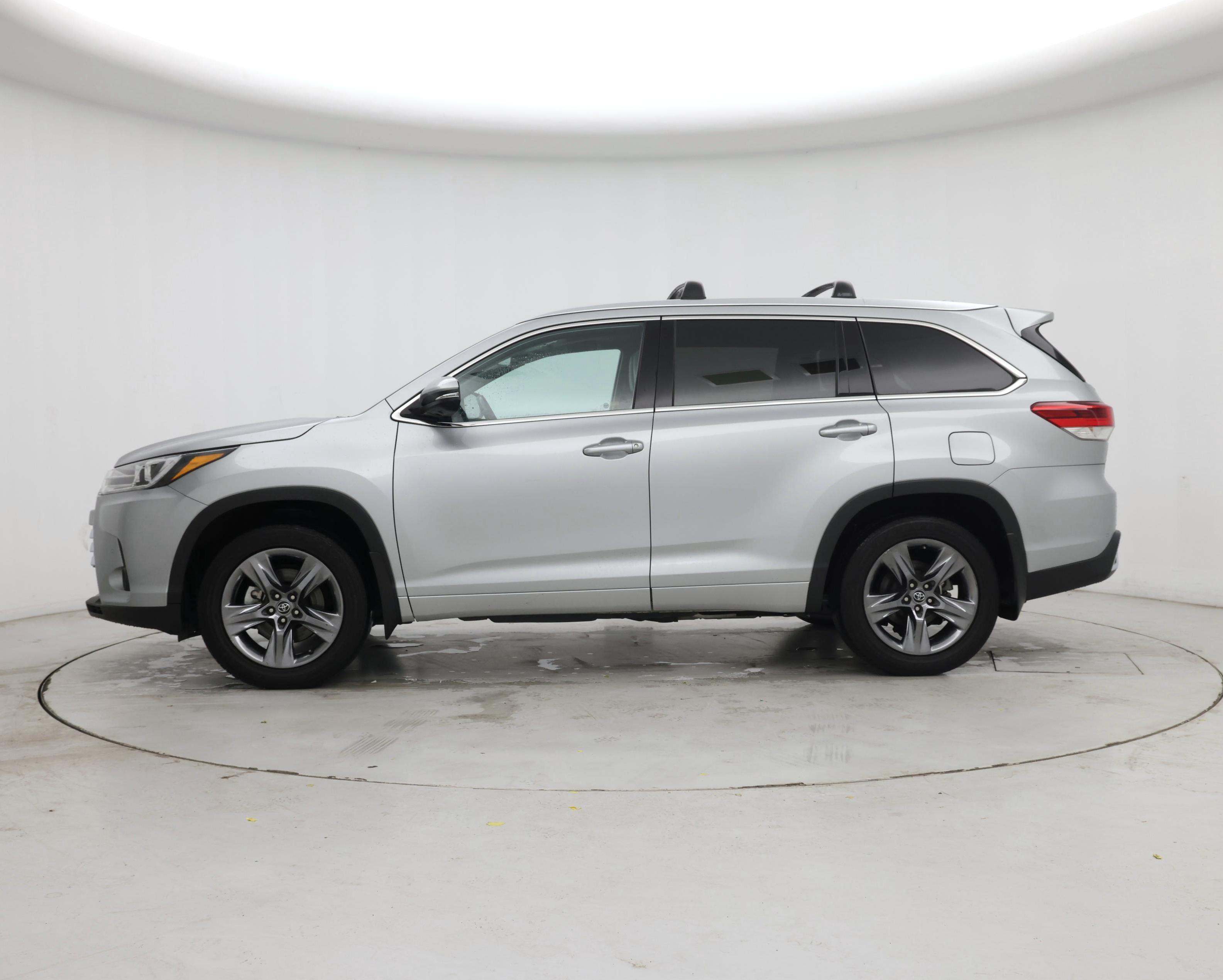 Thumbnail: 2019 Toyota Highlander - 3