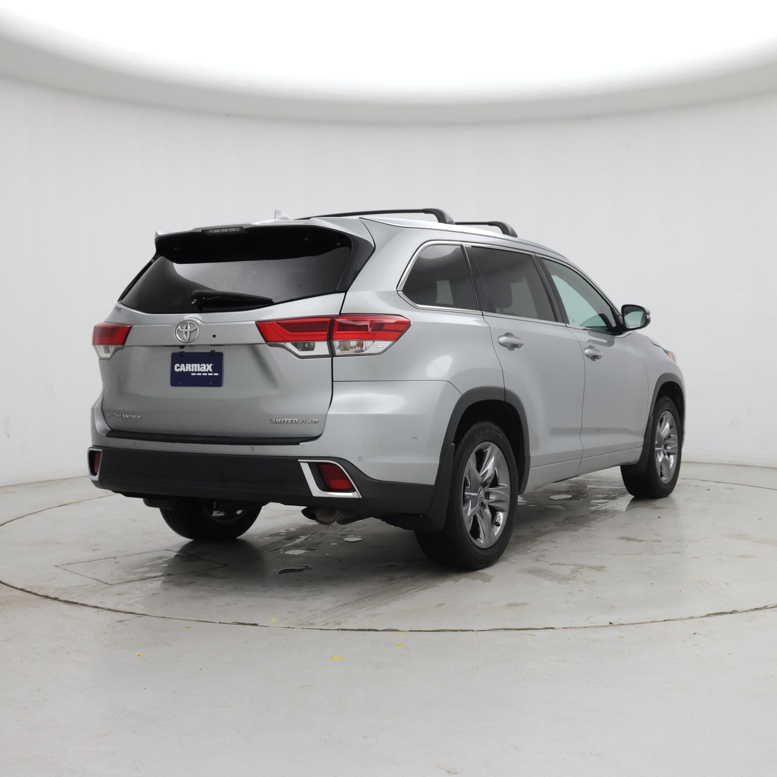 Thumbnail: 2019 Toyota Highlander - 8
