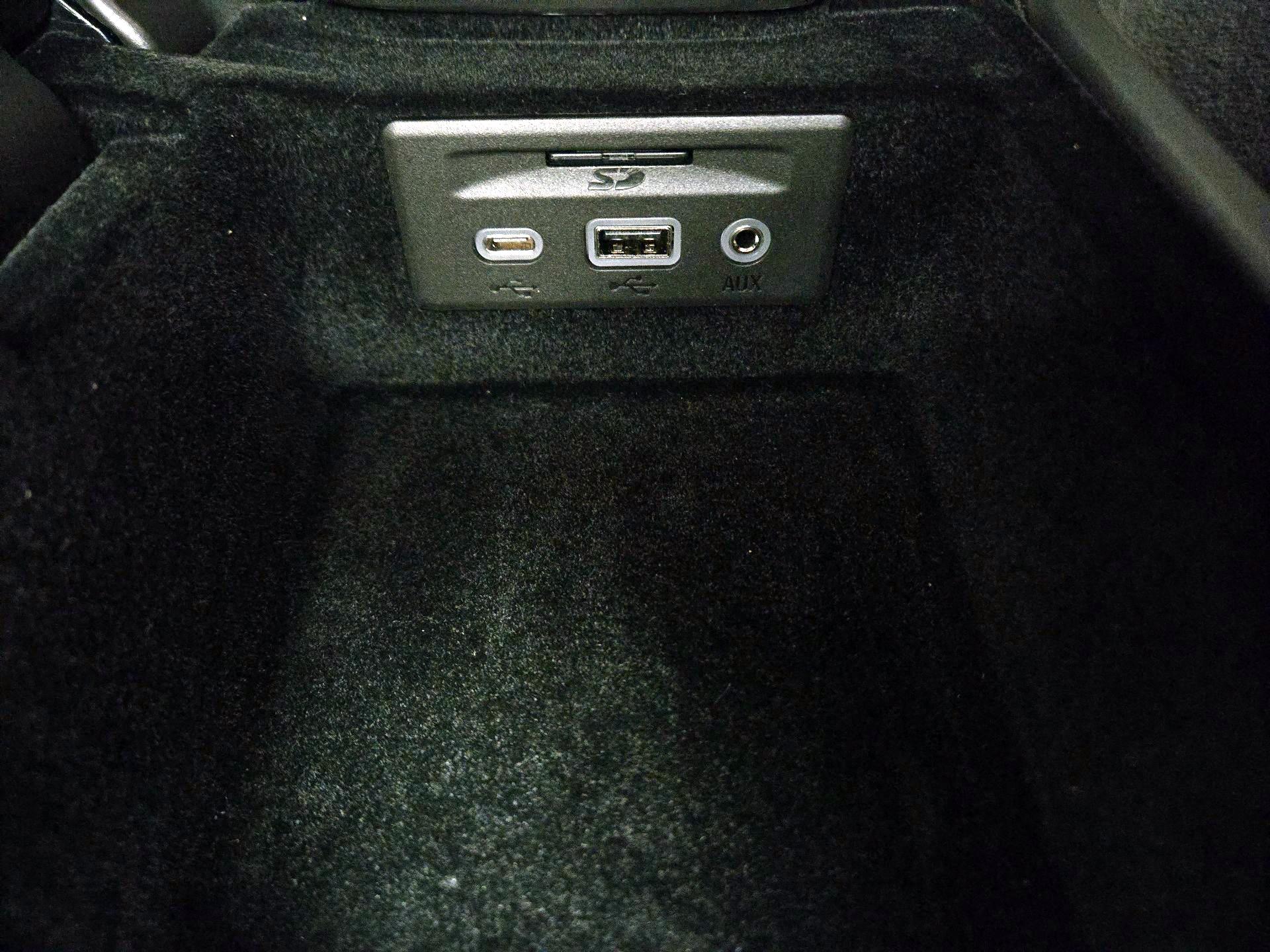 Thumbnail: 2020 Chevrolet Corvette - 19