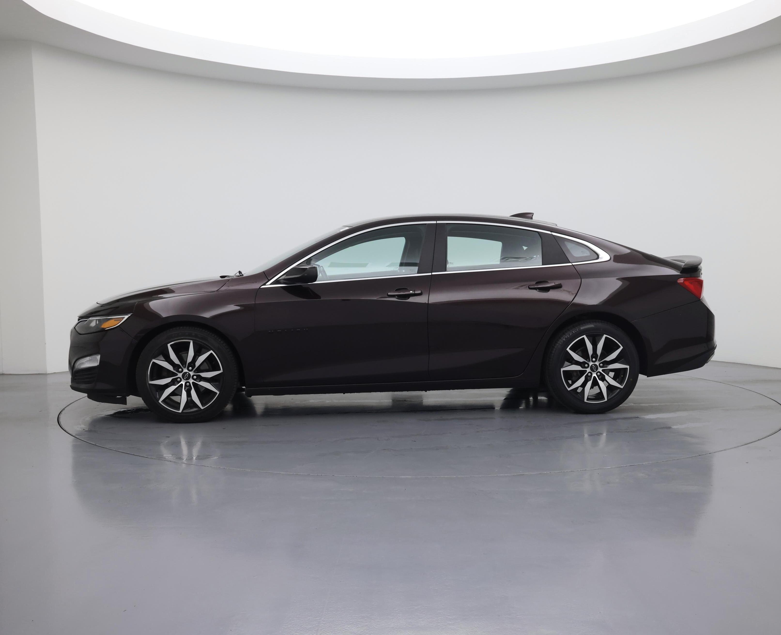 Thumbnail: 2021 Chevrolet Malibu - 3