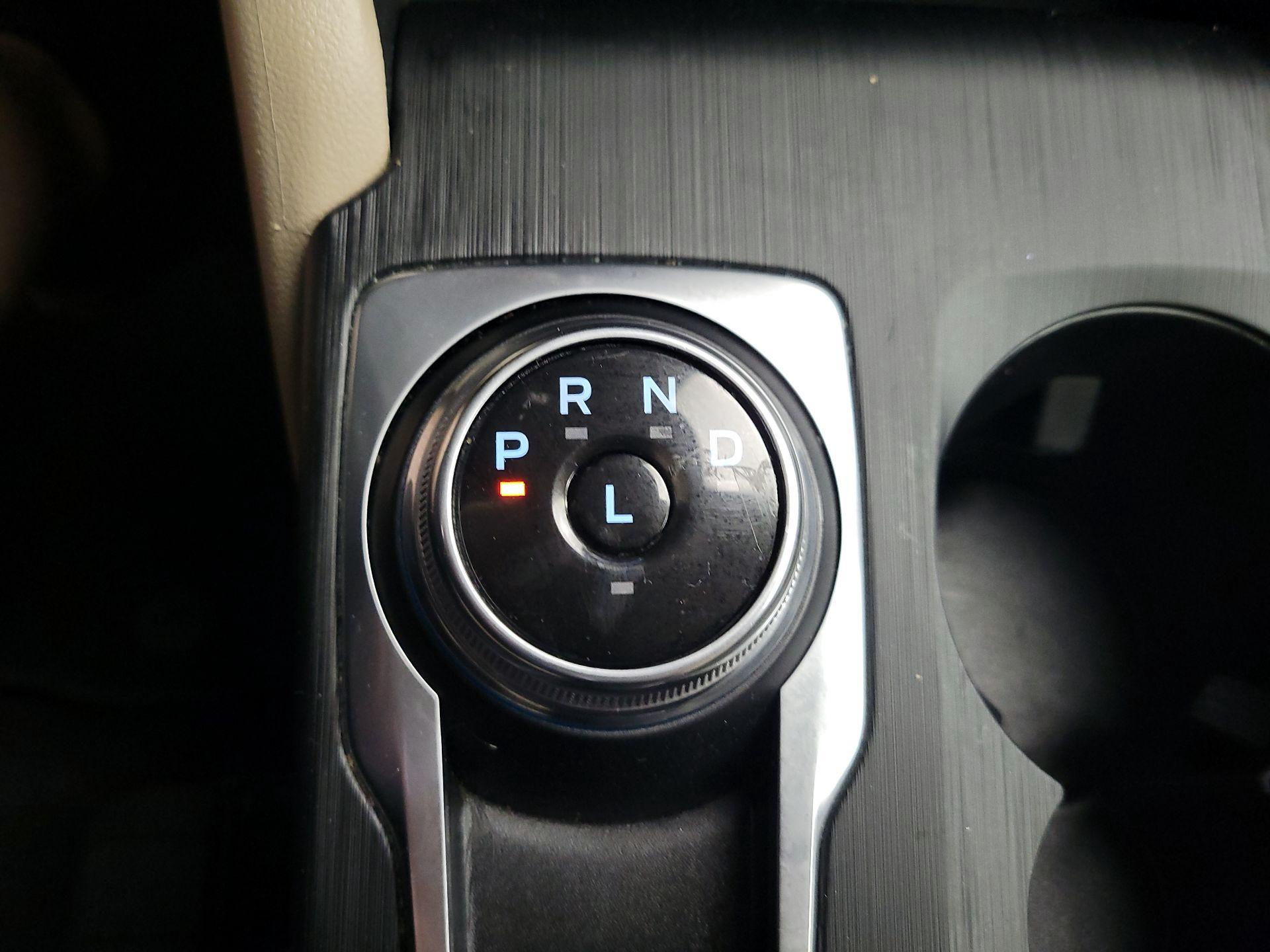 Thumbnail: 2022 Ford Escape - 17