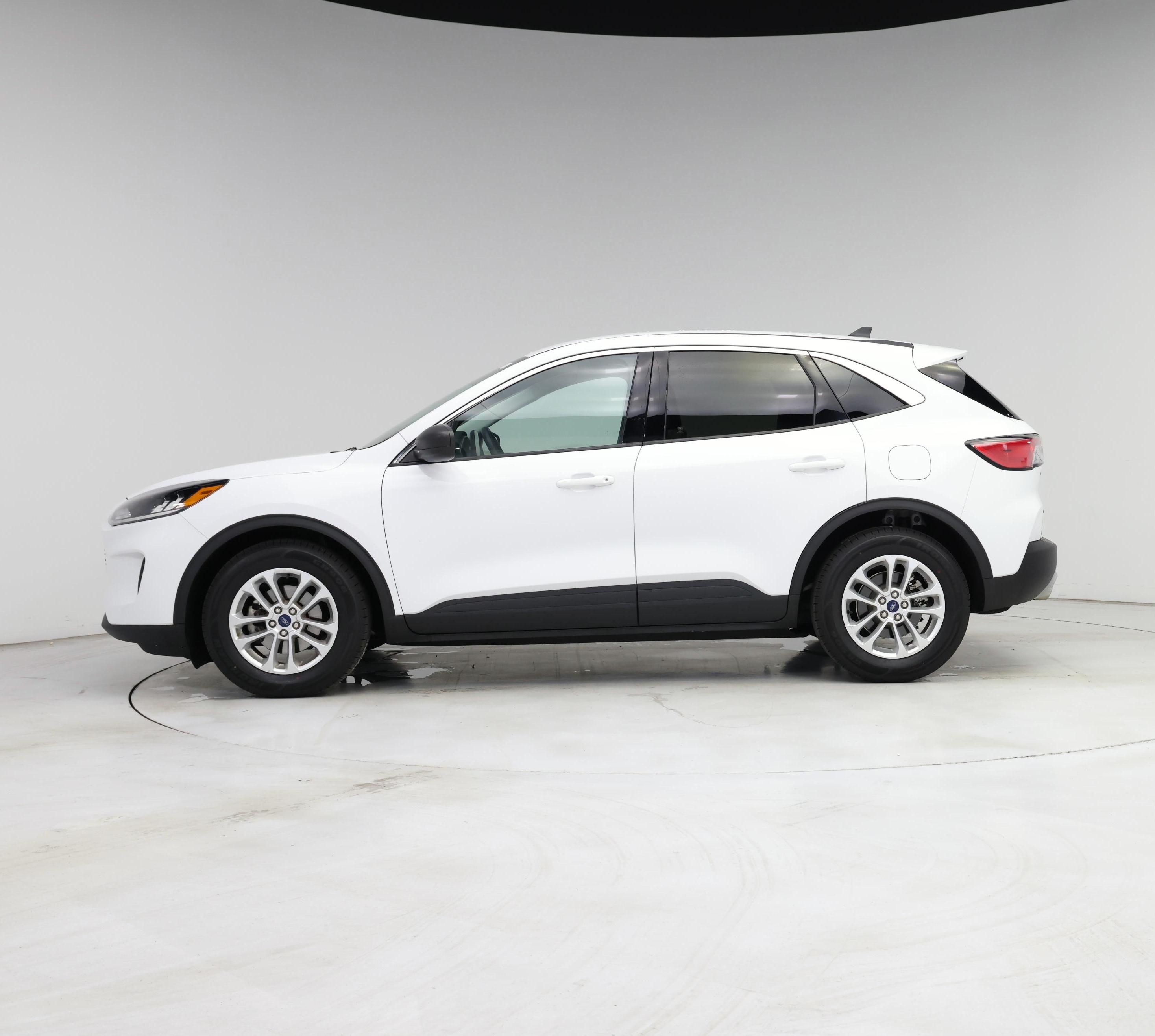 Thumbnail: 2022 Ford Escape - 3