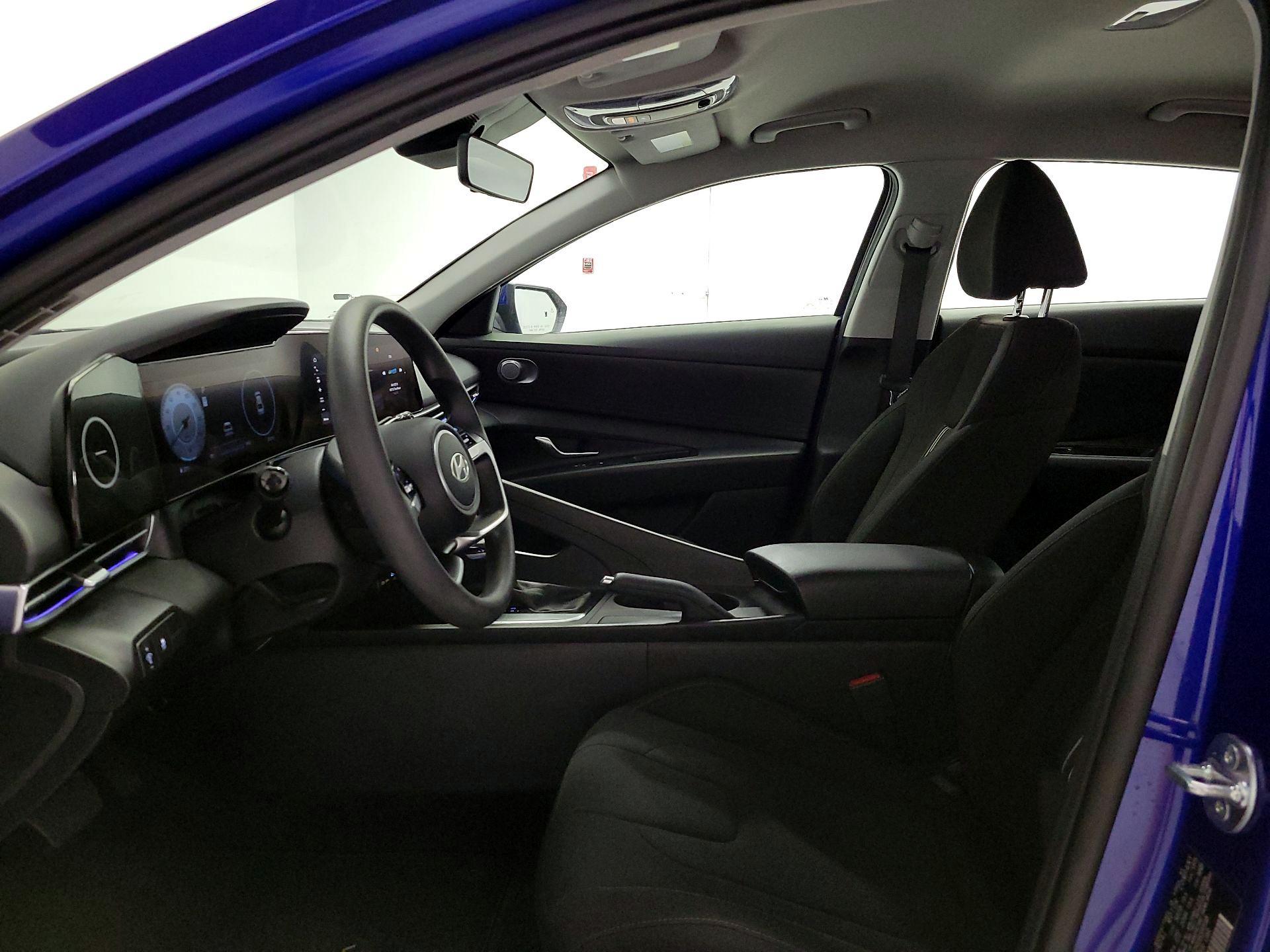 Thumbnail: 2024 Hyundai Elantra - 11