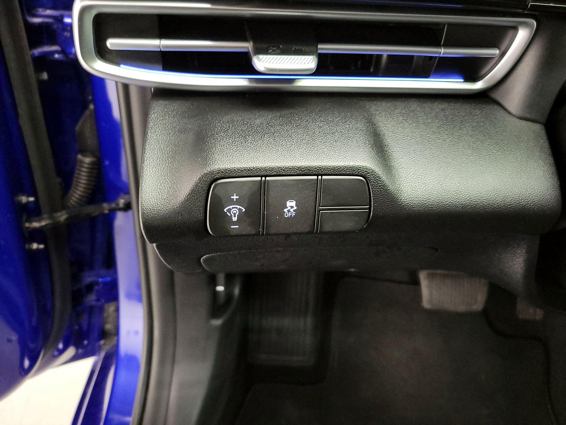 Thumbnail: 2024 Hyundai Elantra - 13