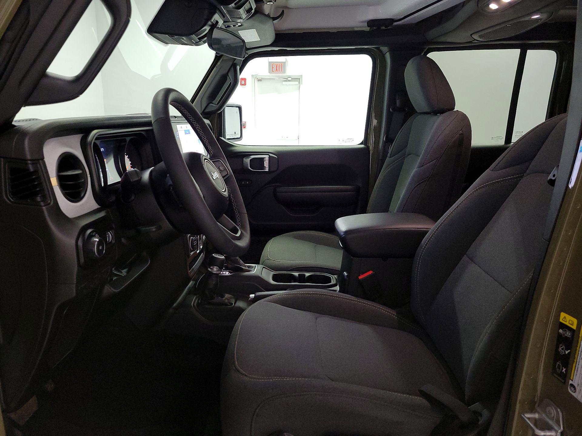 Thumbnail: 2025 Jeep Wrangler - 11