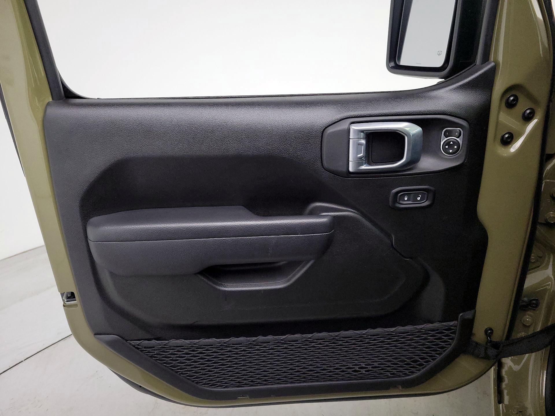 Thumbnail: 2025 Jeep Wrangler - 12