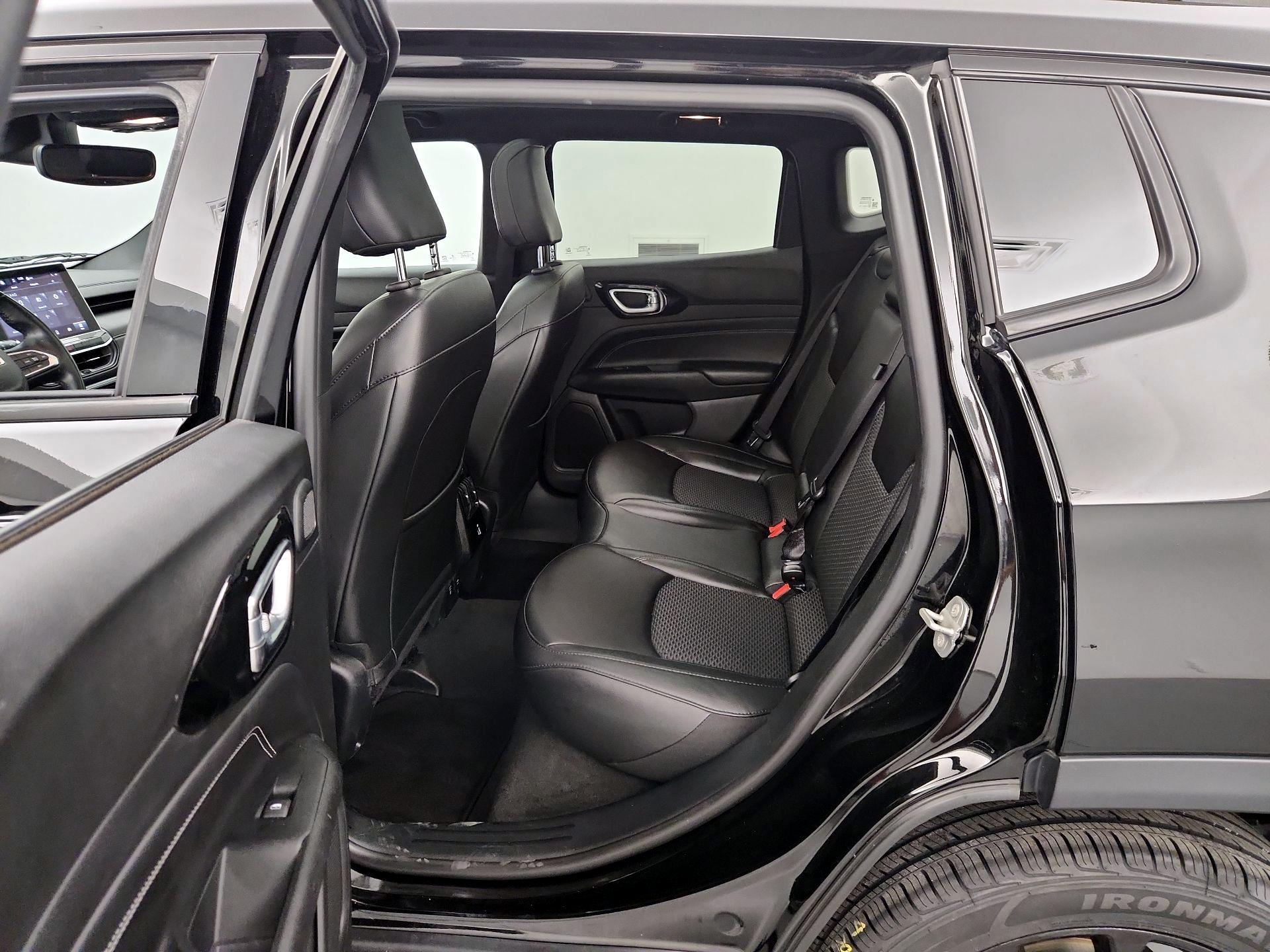 Thumbnail: 2022 Jeep Compass - 20